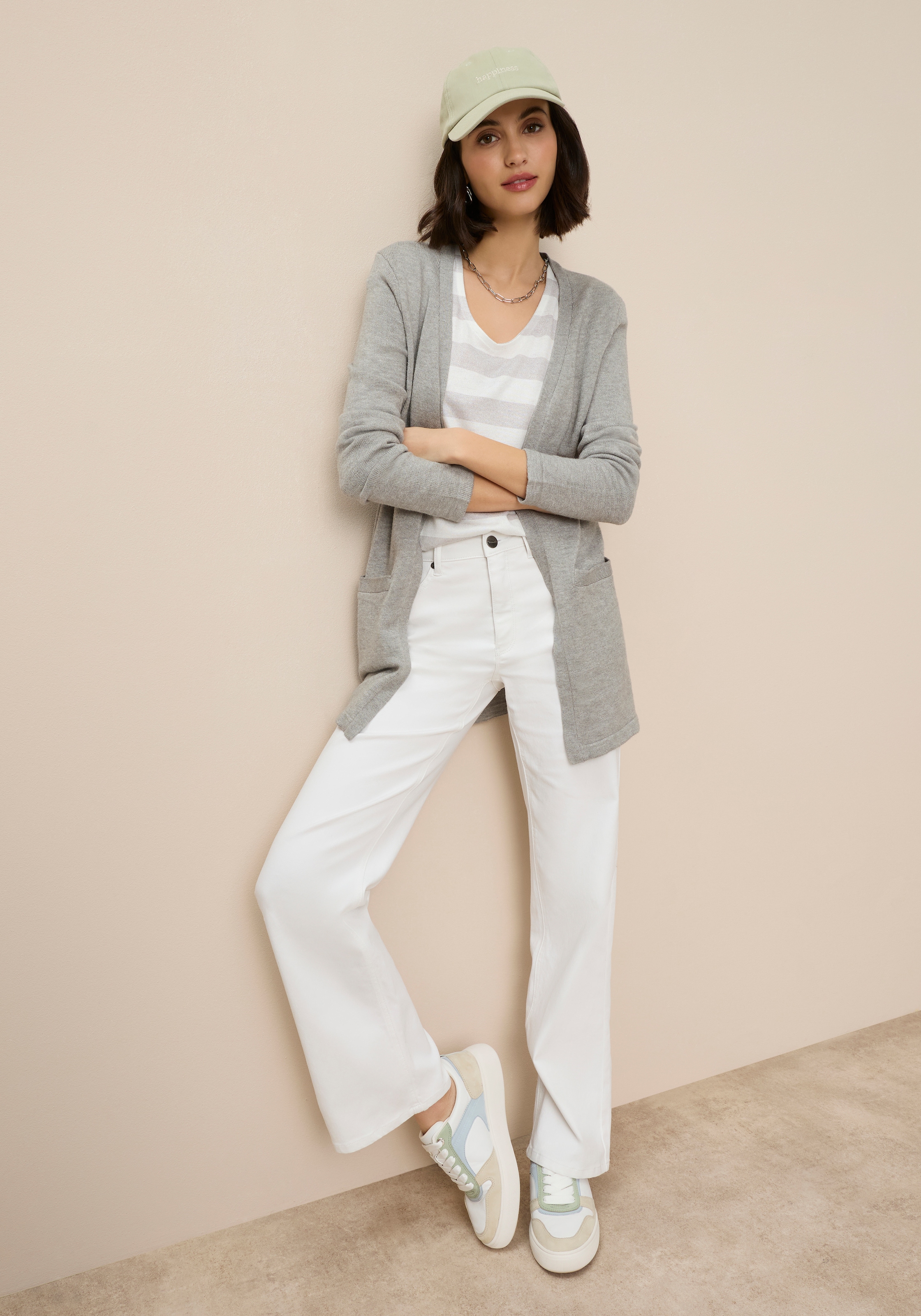 Tamaris Veste en tricot »mit Taschen, aus weicher Viskosemischung« parfait pour les soirées d'été douces