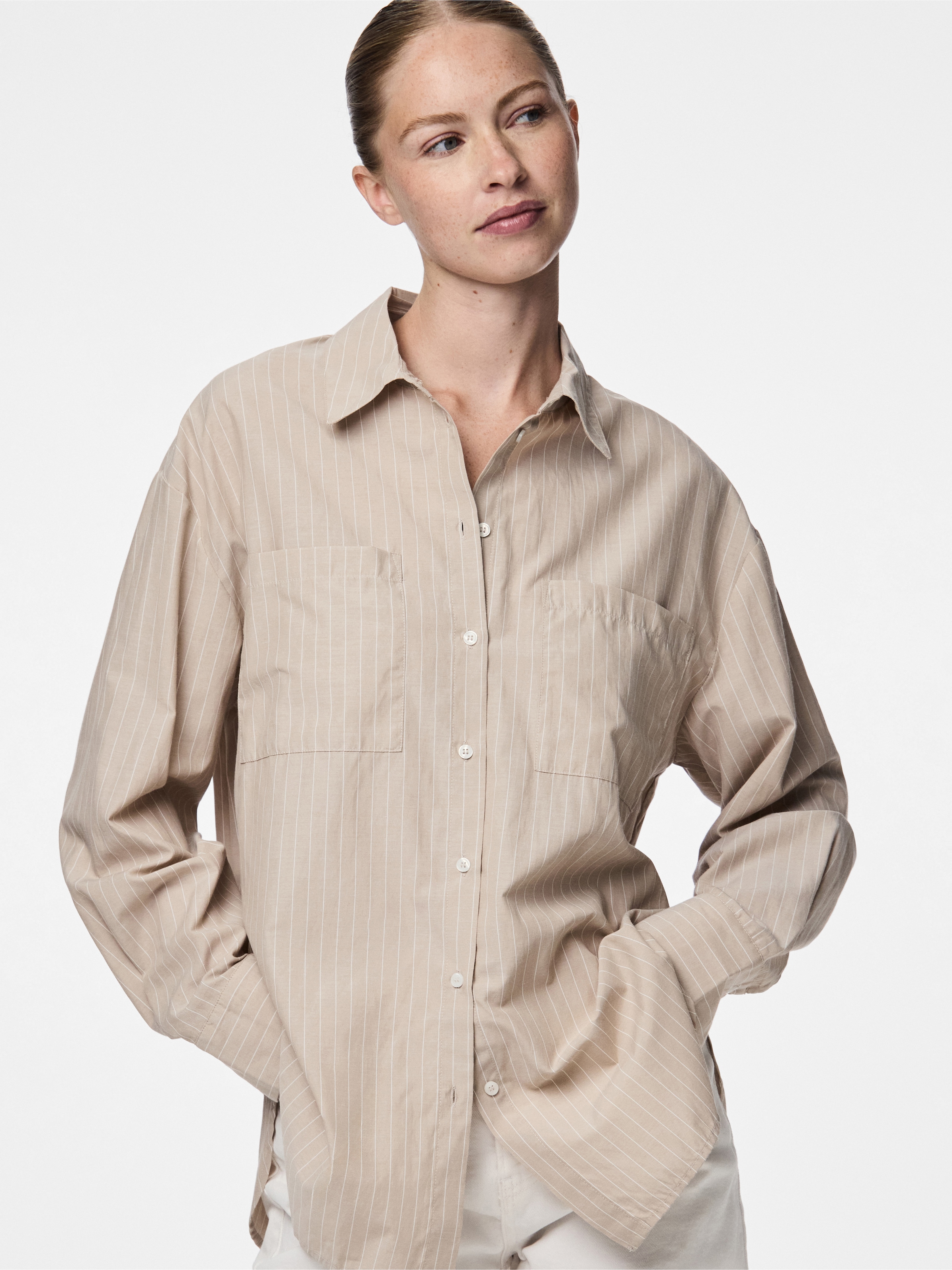 pieces Blouse chemise »PCMELIA LS LOOSE SHIRT WVN NOOS BC« mit abgerundetem Saum