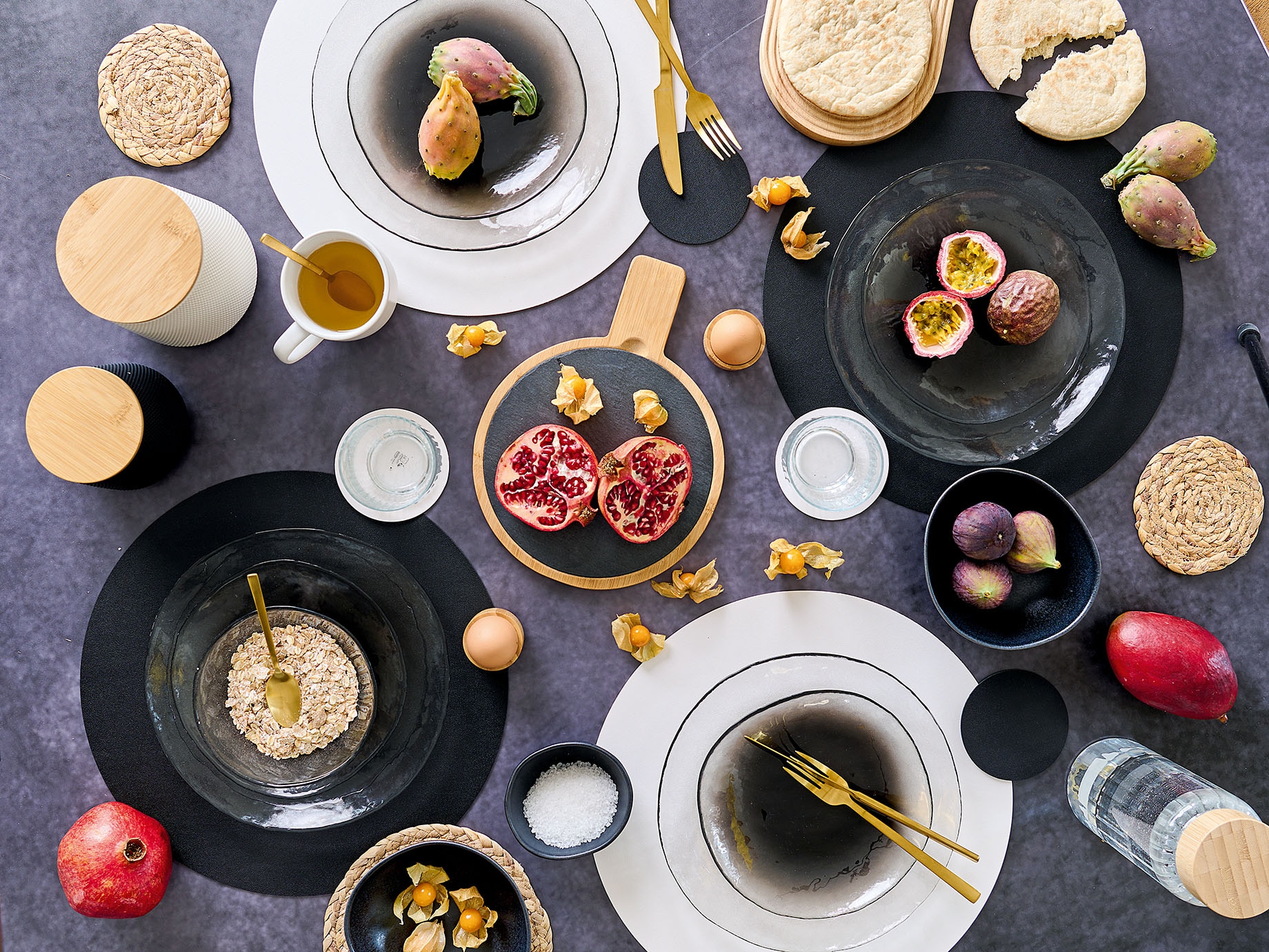 Zeller Present Boîte à provisions Set, 580ml, Ø 11 x 11,4 cm;1080ml, Ø 13 x 15,4 cm, 2 cuis tlg. edles Design, Bambus/Keramik, 580/1080 ml