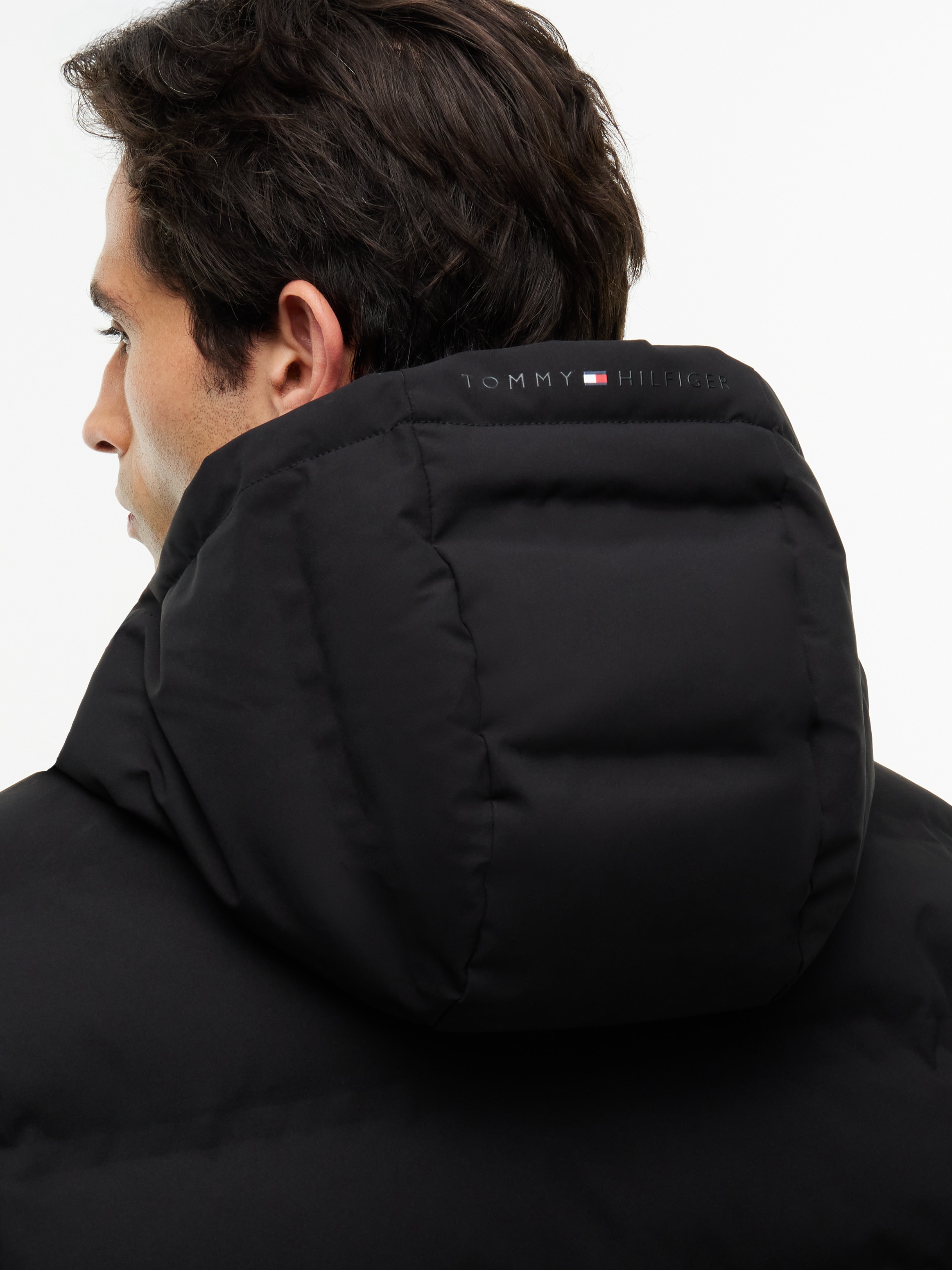 Tommy Hilfiger Veste matelassée »TECH HEAT SEALED JACKET« avec capuche thermo-scellé, hiver, fermeture éclair à double sens