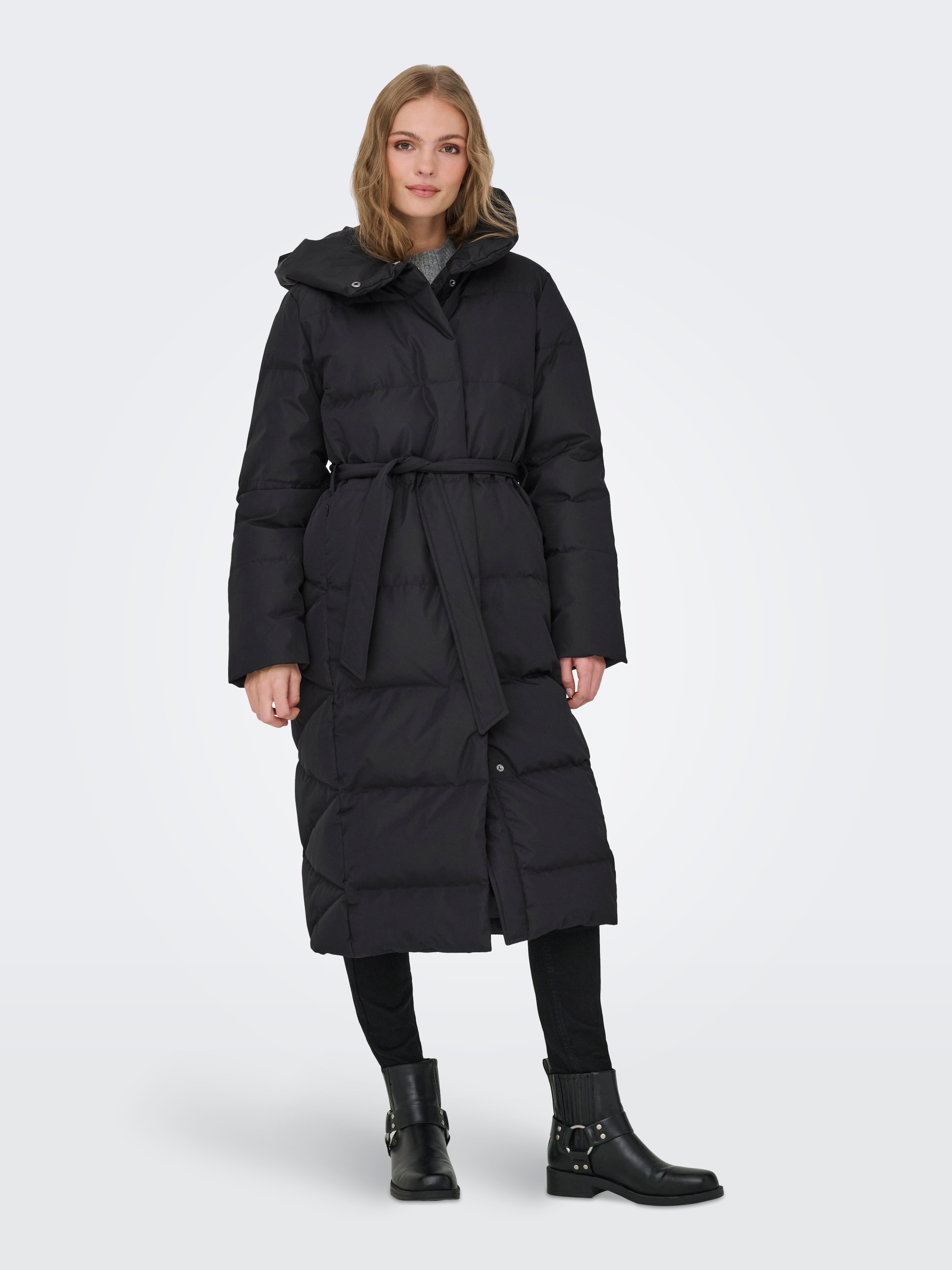 ONLY Manteau matelassé »ONLDAGMAR PUFFER BELT DOWN COAT OTW« Kunstfaser, leicht und warm gefüttert