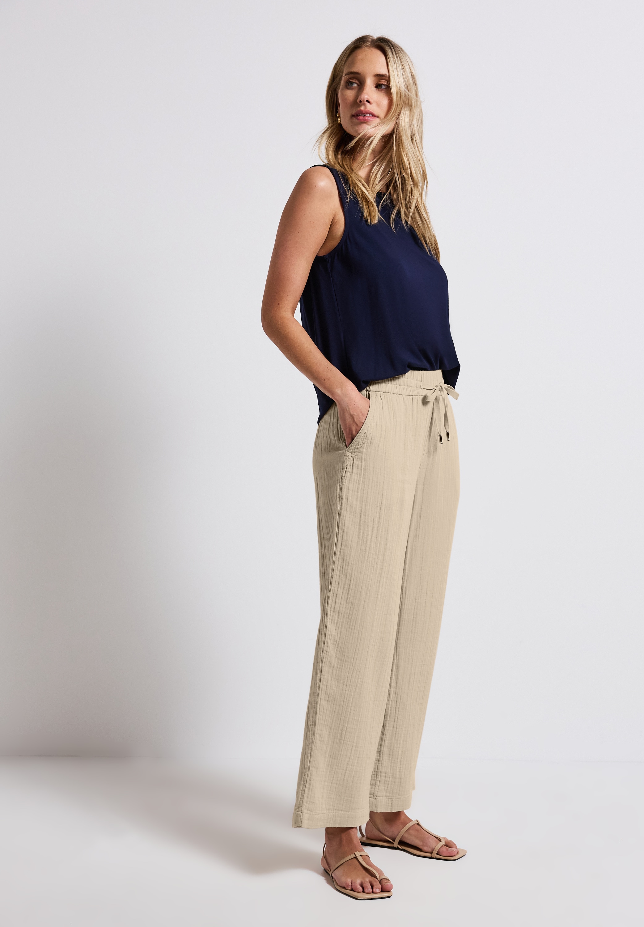 STREET ONE Pantalon en tissu  Sommerhose mit elastischem Bund und Tunnelzug, im Musselin-Look