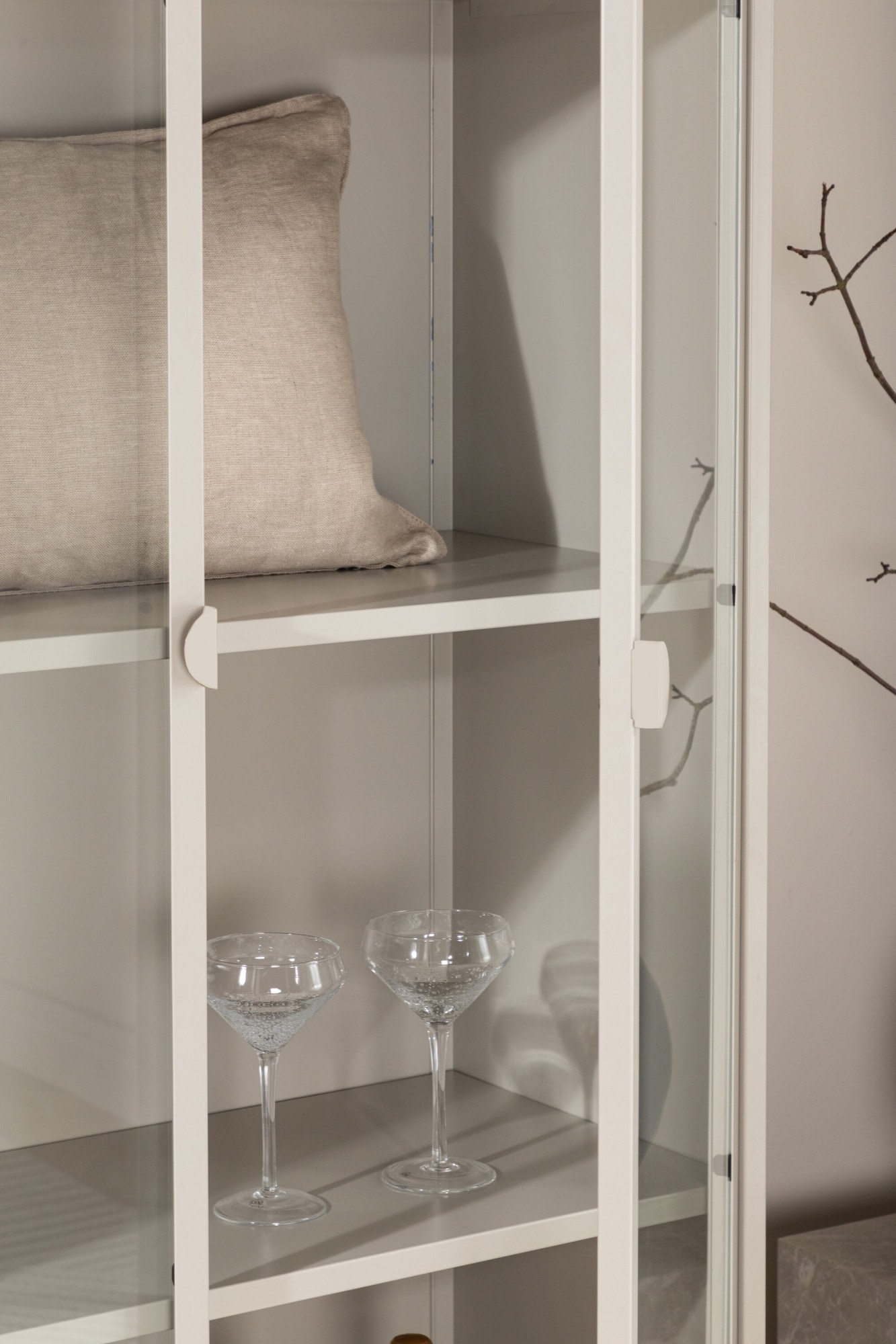 Venture Home Vitrine »Piring, hoher Stauraumschrank, 2 Türen, Höhe 190 cm« Hochschrank, Pulverbeschichtung, Glastüren, hoch, anspruchsvoll