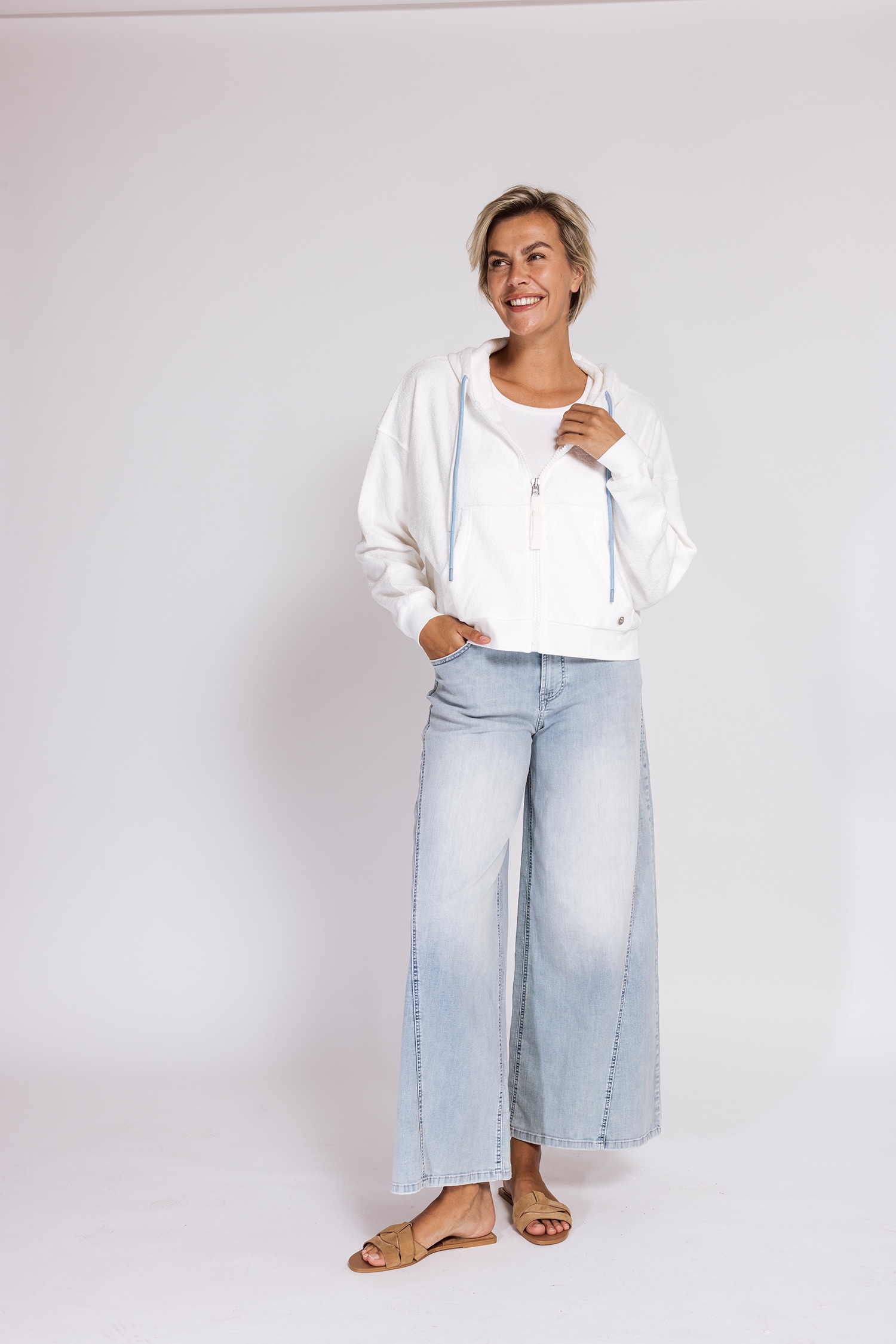 Zhrill Sweatblazer »RATANA« lässiger Look, hüftlange Schnittform, mit Kängurutasche