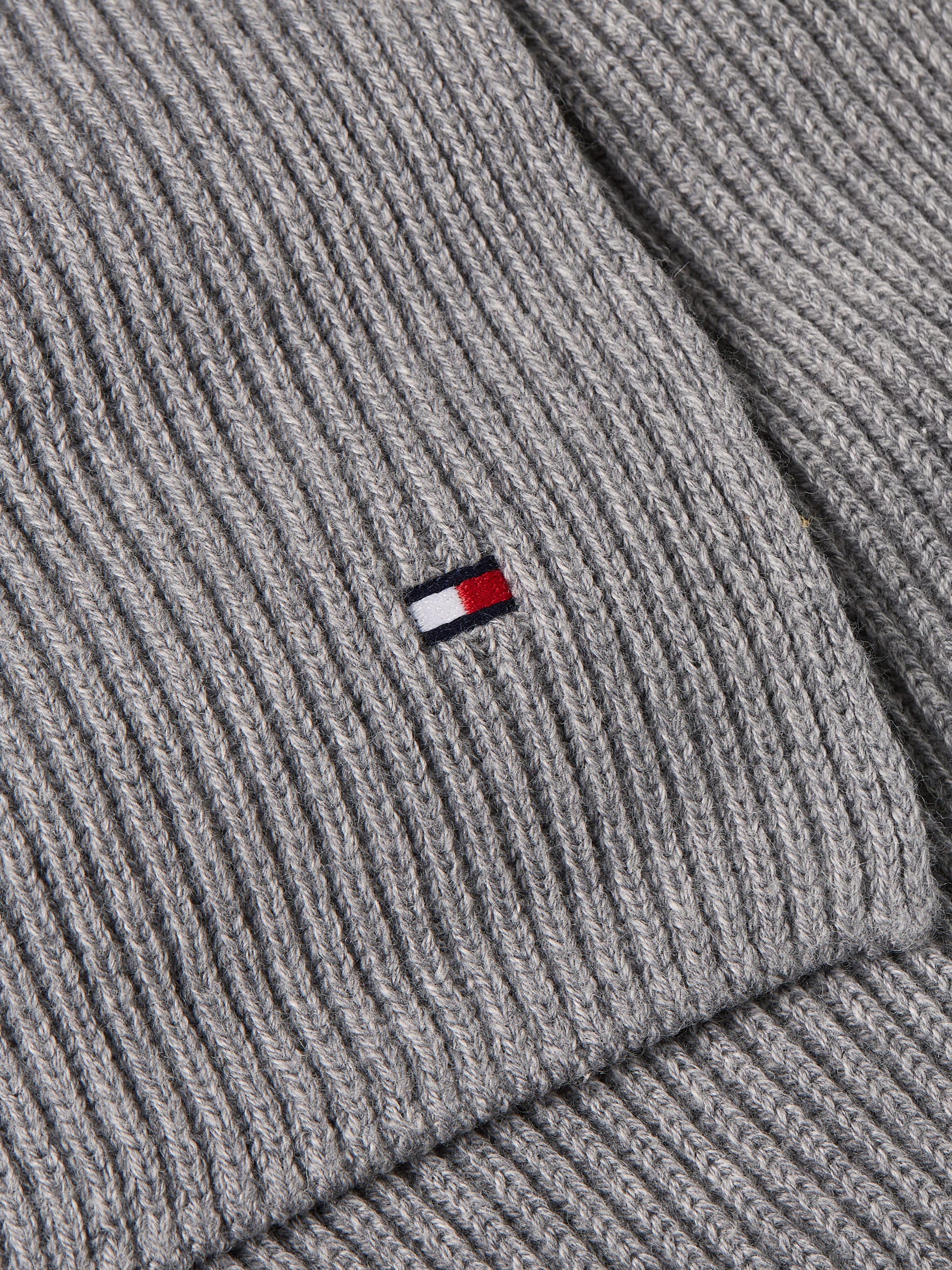 Tommy Hilfiger Strickschal »TH FLAG PIMA COTTON CASH SCARF« mit Logostickerei, mit Kaschmiranteil Unisex