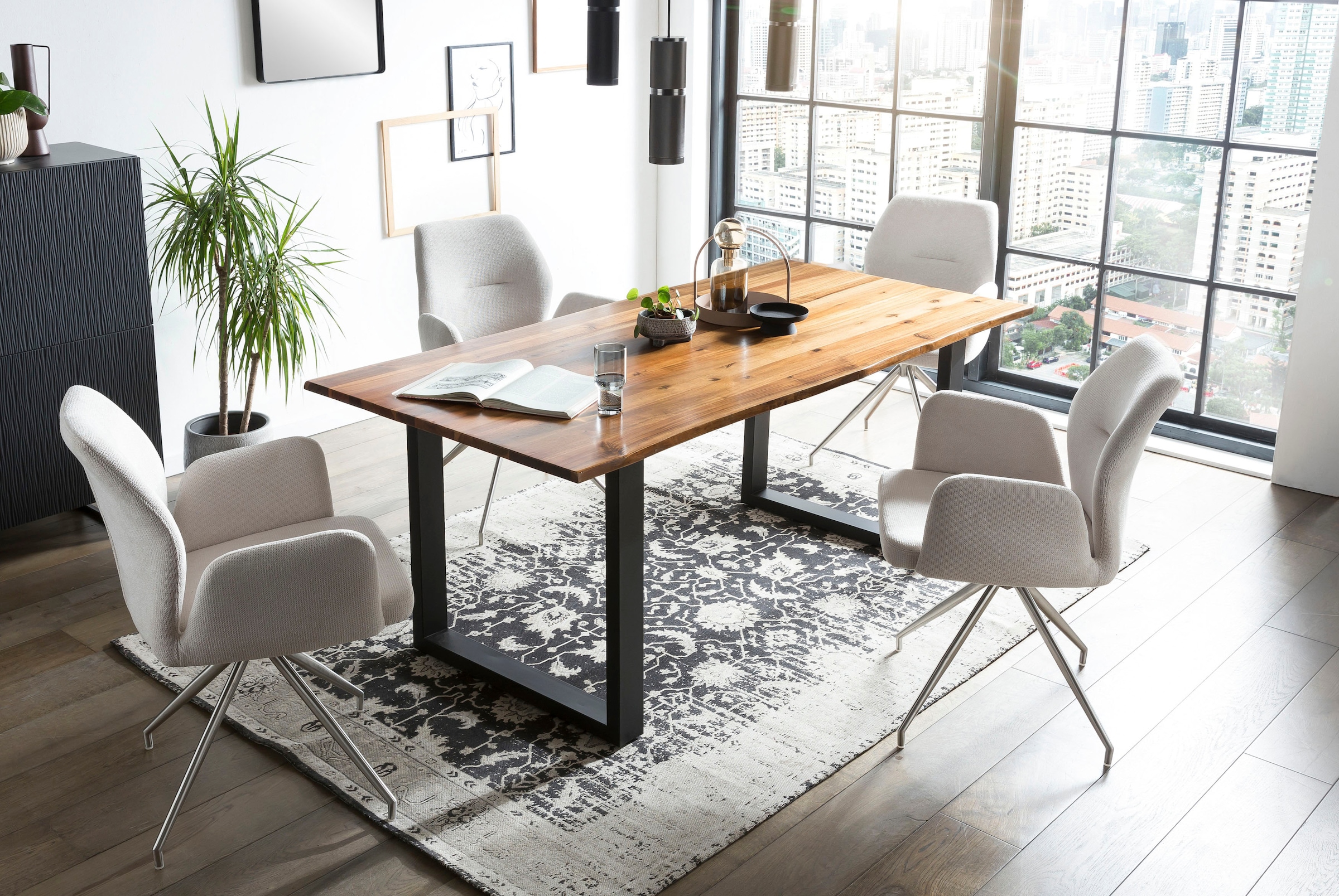 SalesFever Table en bord d'arbre »Villach Esstisch mit natürlicher Ausstrahlung« Sichtbare Maserung und Astlöcher, Esstisch aus Massivholz