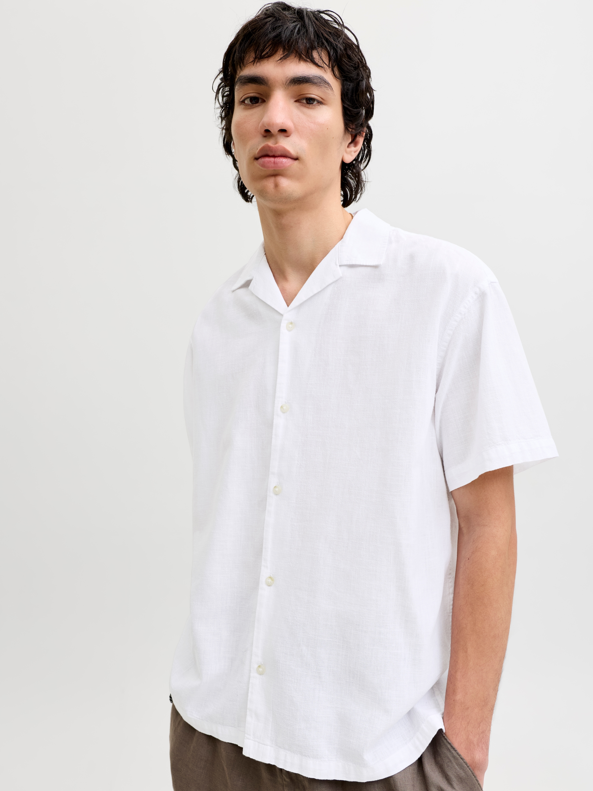 Jack & Jones Kurzarmhemd »JJESUMMER LINEN BLEND RESORT SHIRT SS SN« Baumwollmischung, relaxed fit