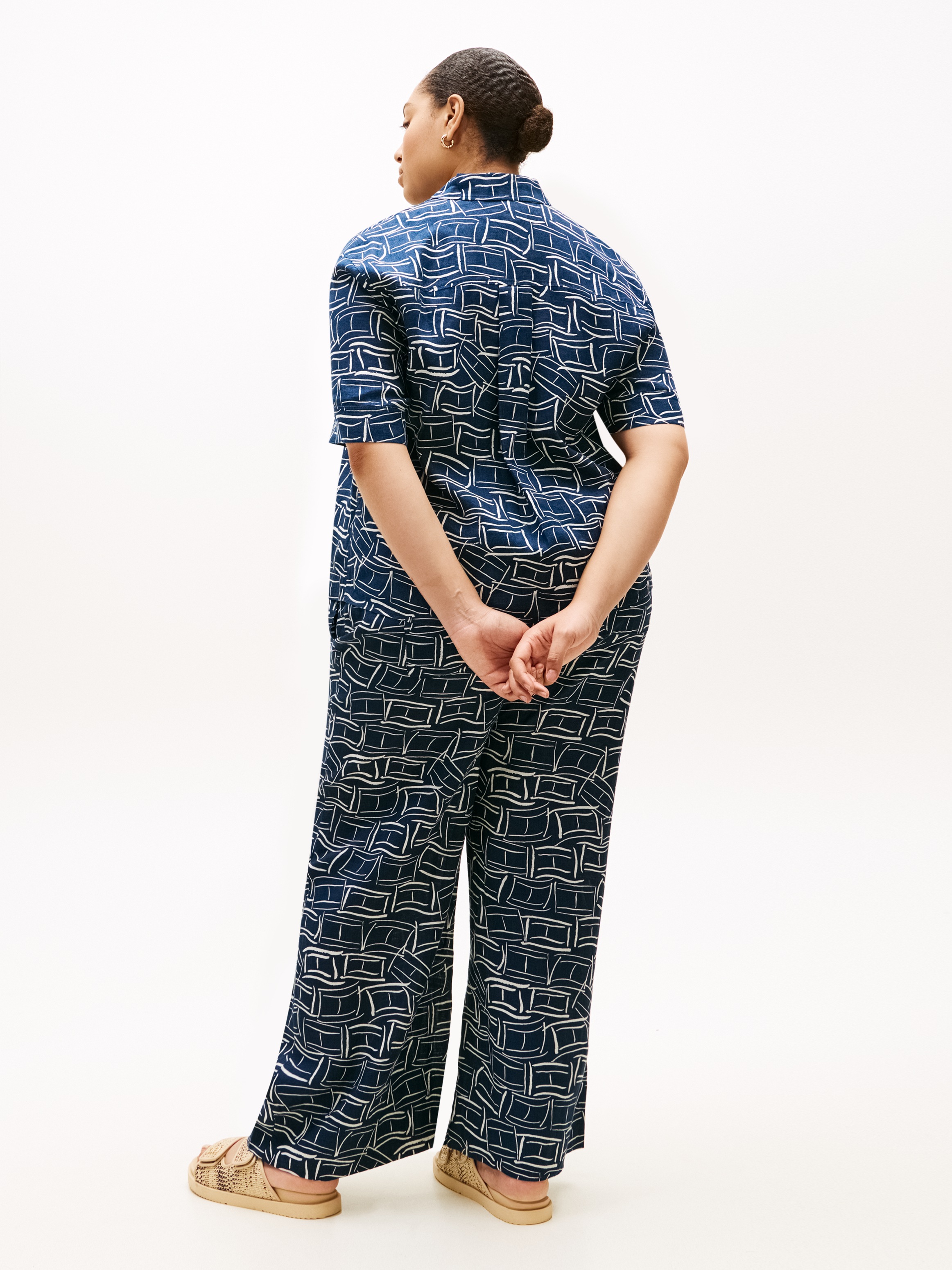 Tommy Hilfiger Curve Kurzarmshirt »CRV ESS LINEN SHIRT WITH SS« in grossen Grössen