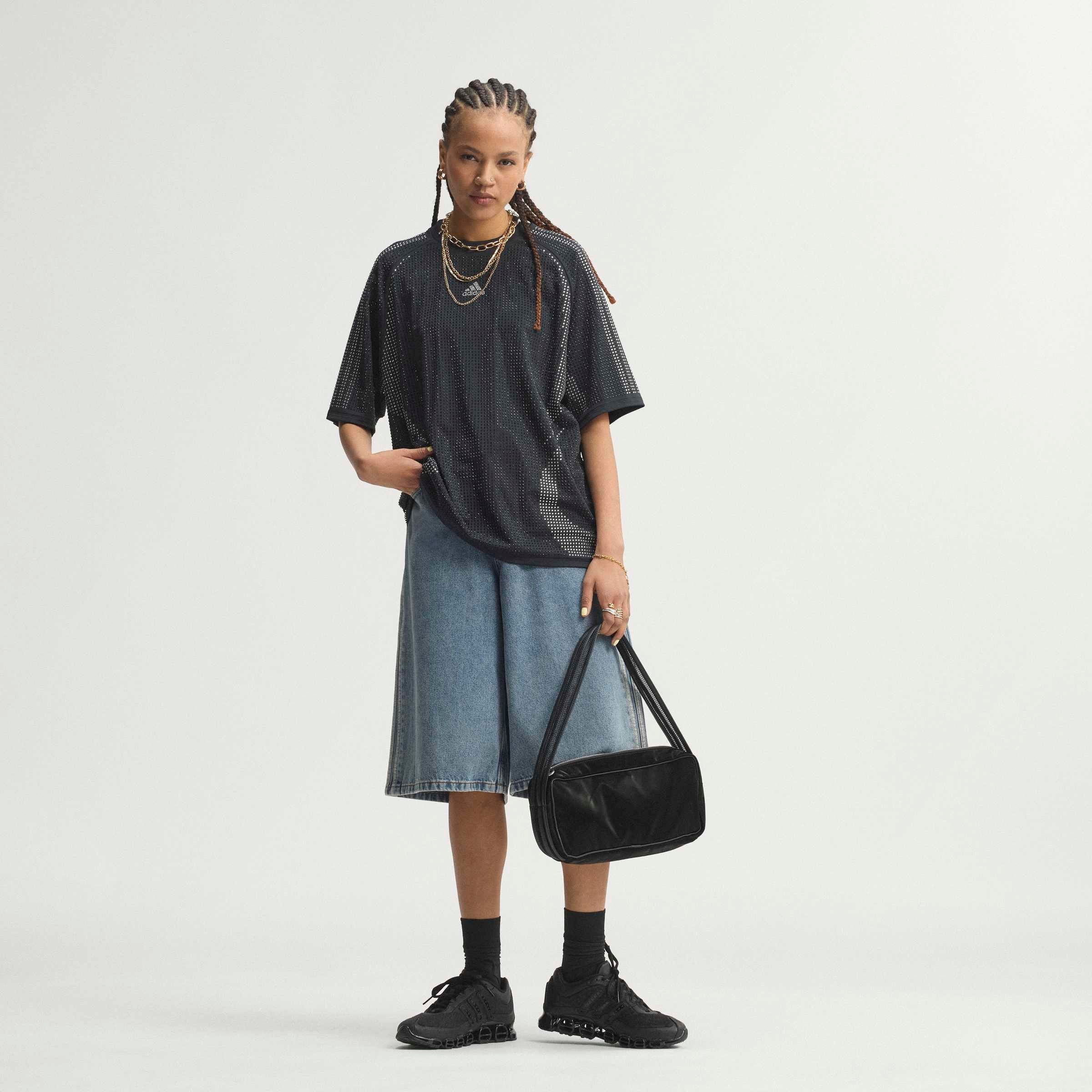 adidas Originals Shorts »DENIM-JORTS, MITTELHOHER BUND«  sportlicher Stil, aus Baumwolle, eng geschnitten, für Erwachsene