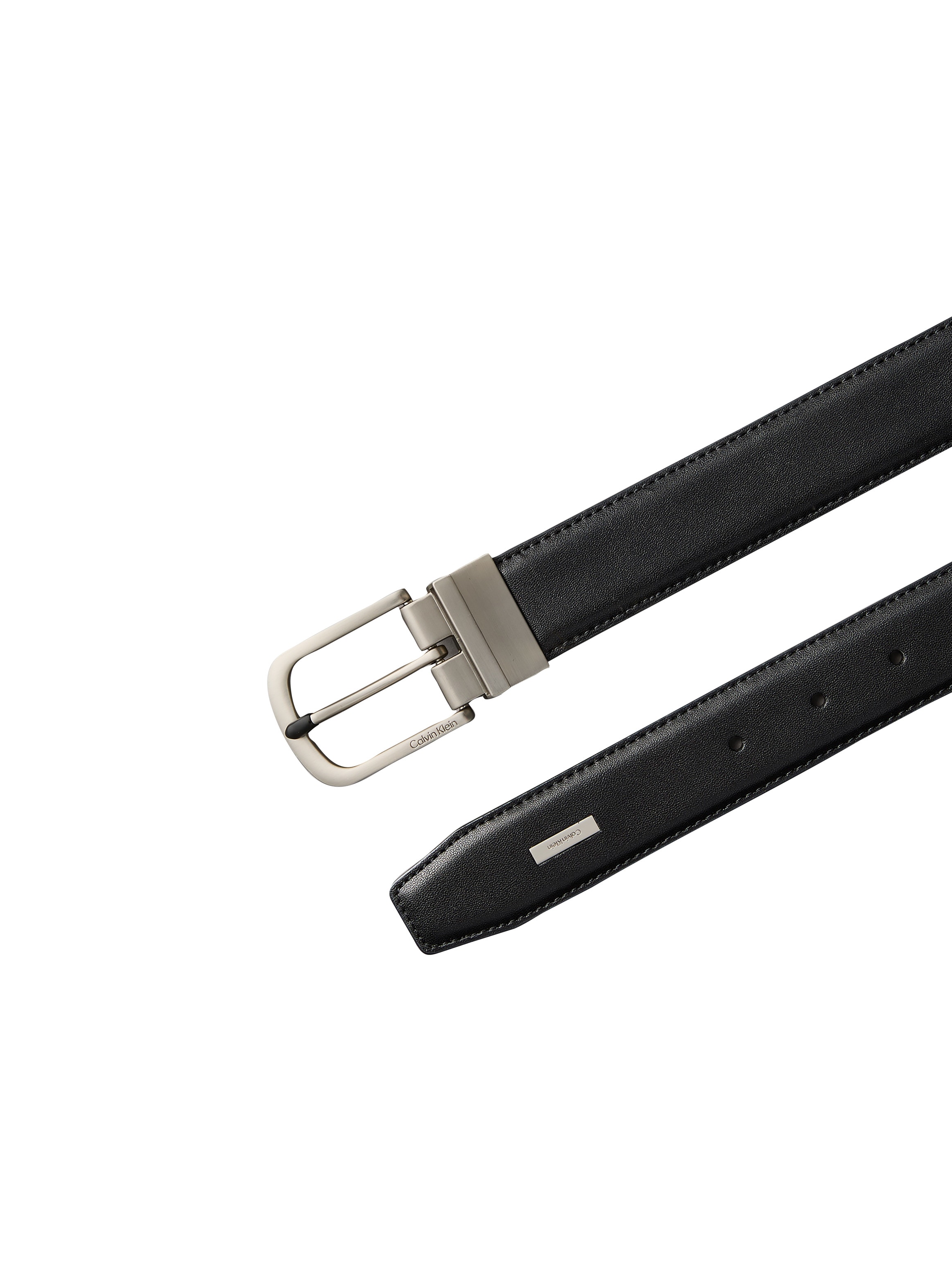 Calvin Klein Jeans Ceinture en cuir »CURVED PIN BUCKLE SMOOTH 32MM AD« Coupe régulière et taille ajustable