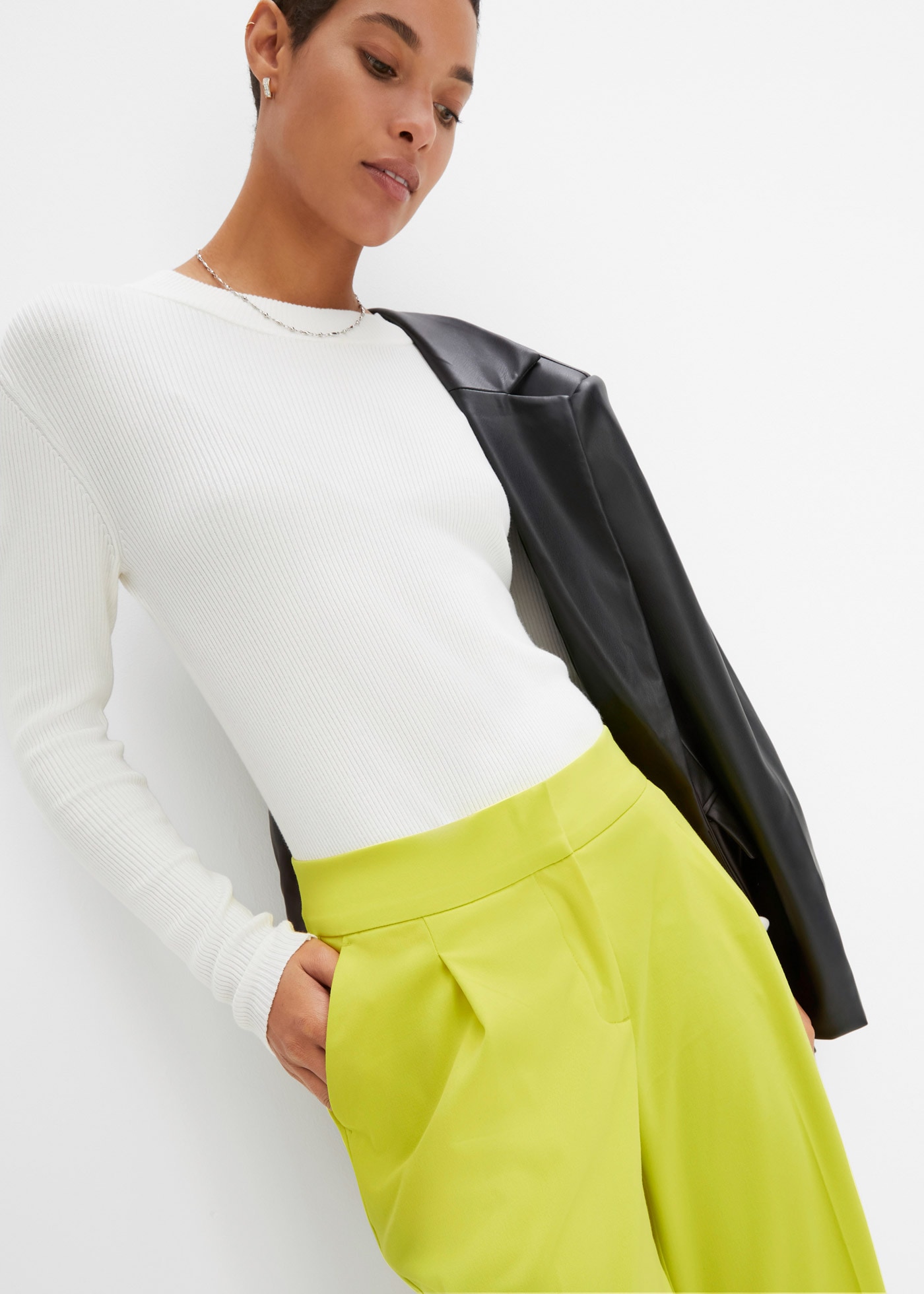 bonprix Marlene-Hose »Marlenehose«  aus Polyester, Viskose und Elasthan, Regular Fit, weites Bein