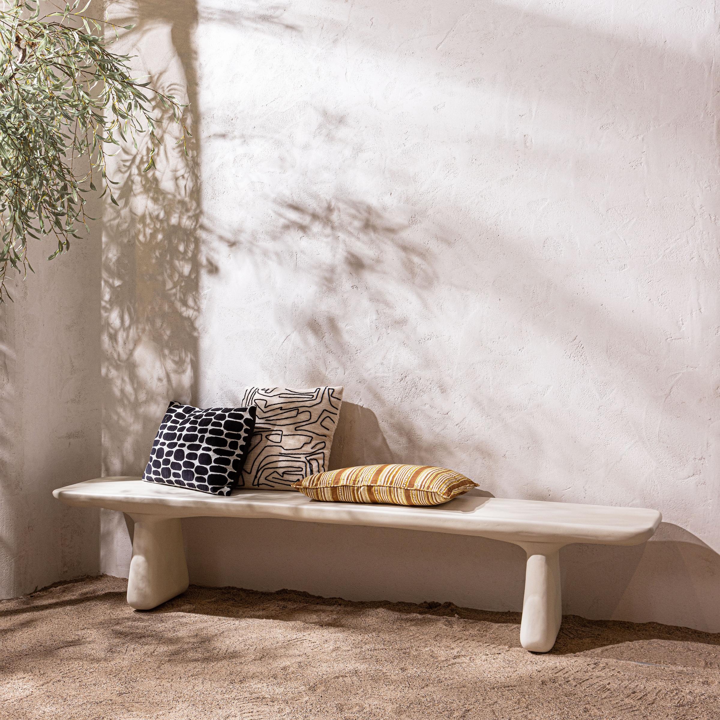 WOOOD Sitzbank »Loggia Fiber Reinforced Polymer organische Form H 45 x B 227 x T 40 cm« Tragkraft 350 kg, extrembelastbares material, für innen und aussen