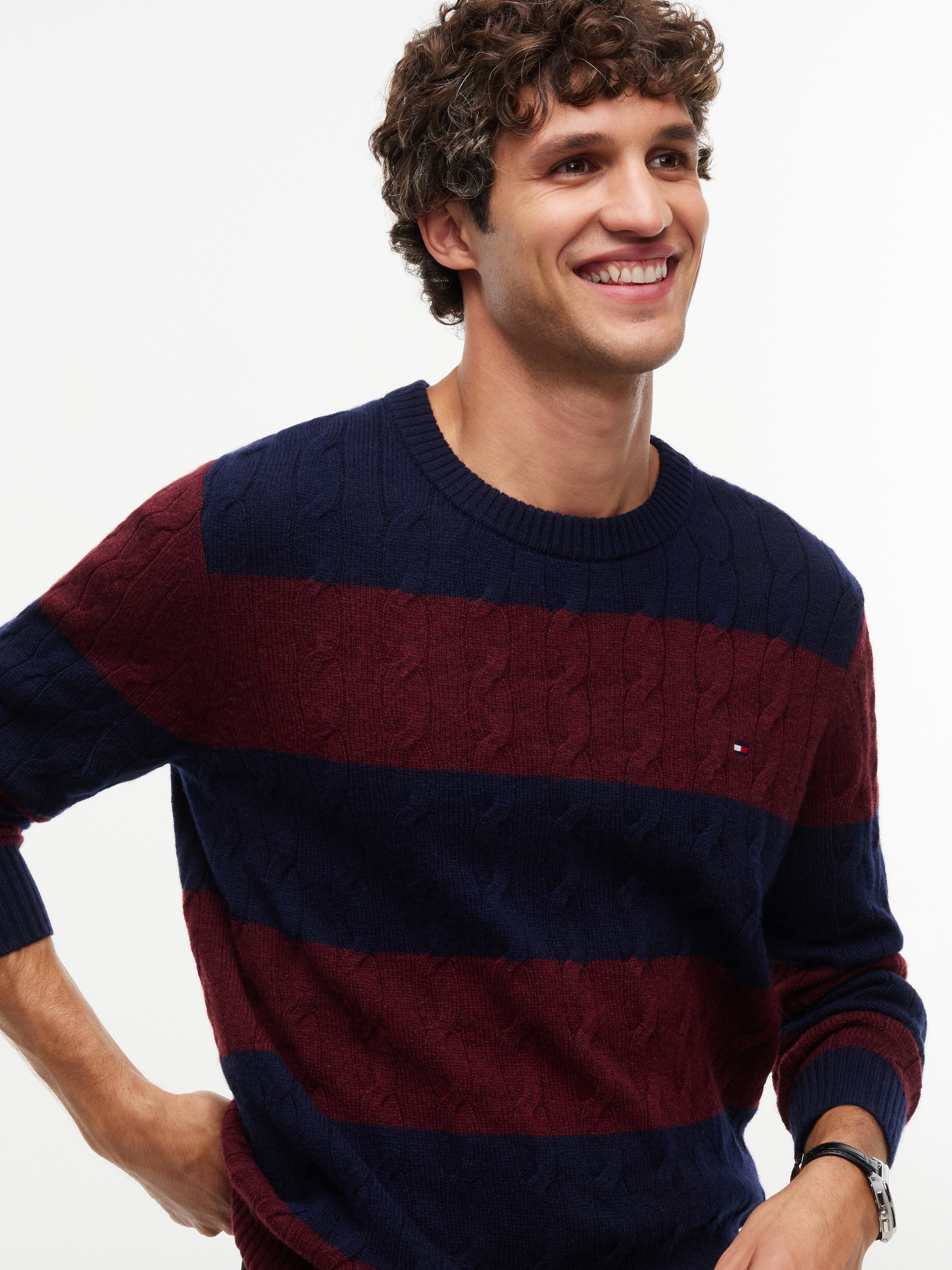 Tommy Hilfiger Rundhalspullover »LAMBSWOOL CABLE CREW« aus reiner Lammwolle mit Zopfmuster