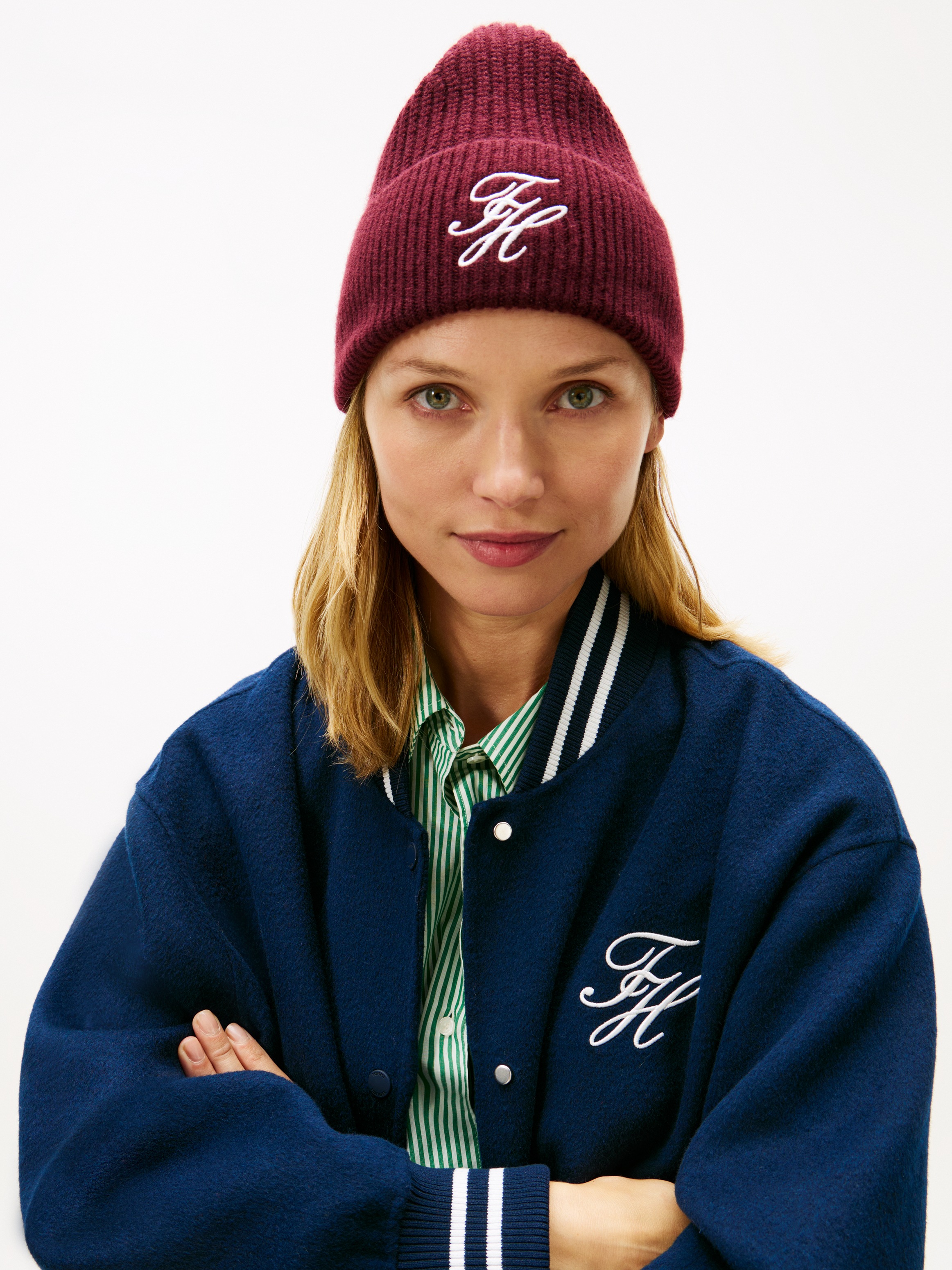 Tommy Hilfiger Bonnet »TOMMY SCRIPT CASHMERE« aus Kaschmirmix mit gesticktem Logo, Masse 21 x 24,5 cm