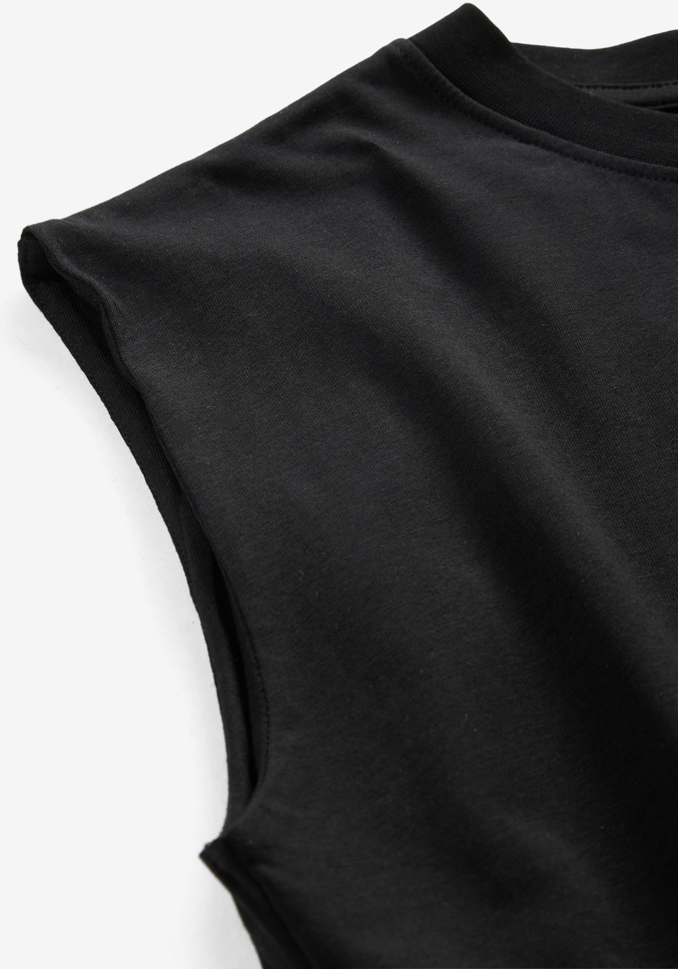bonprix T-shirt oversize lässiger Oversize-Schnitt, verstärkte Schulter, ärmellos