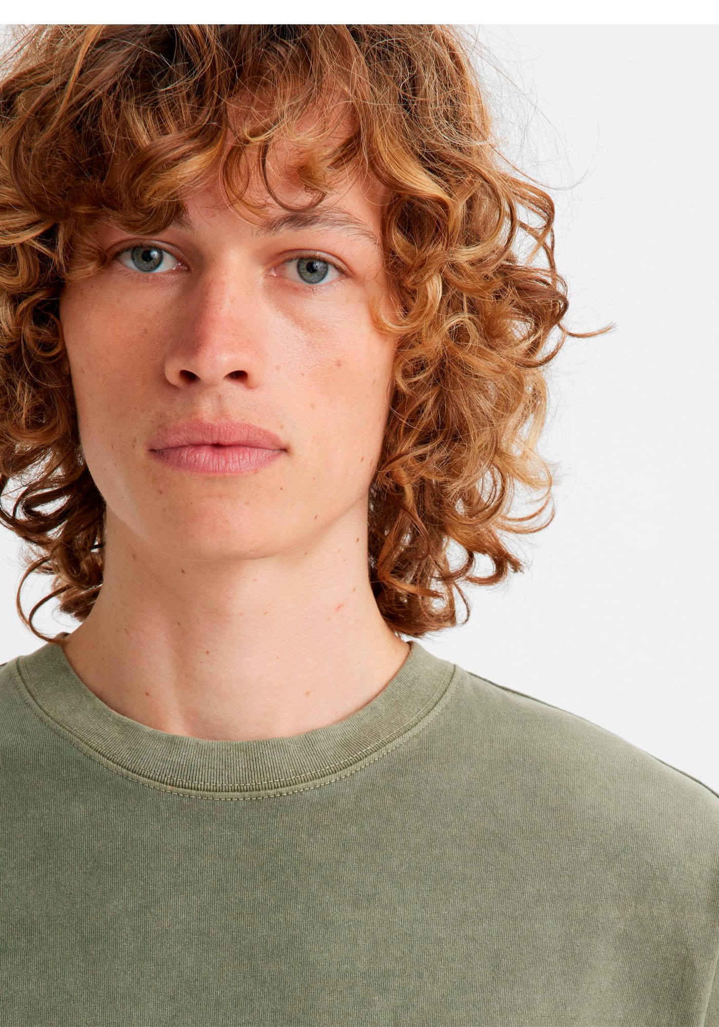 Levi's® Shirt à col rond »LE RED TAB VINTAGE TEE« im klassischen Levi's® Design