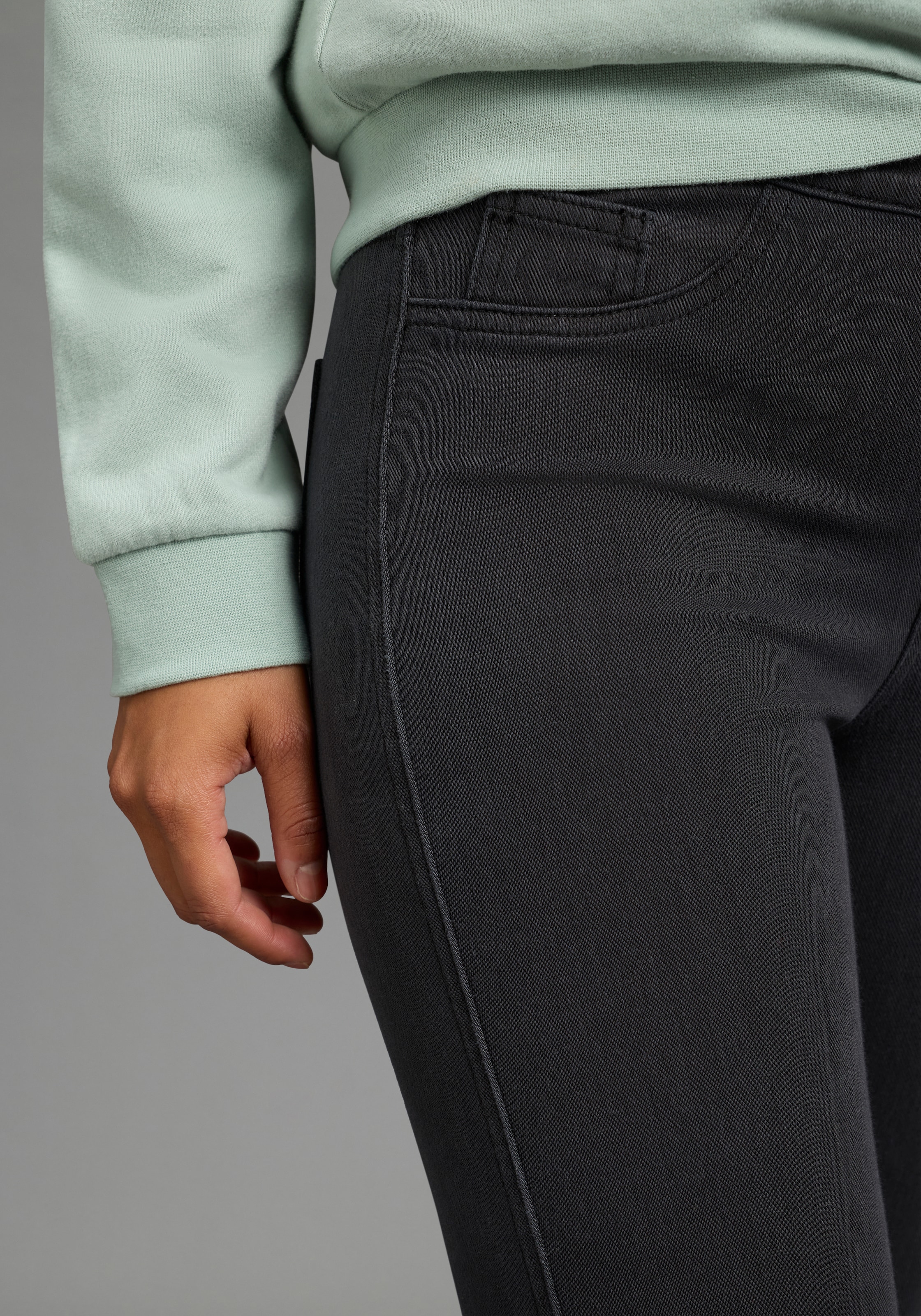 Arizona Jeggings en jeans »im 4 Way Stretch, Quer- und Längselastisch, Bootcut« coupe très slim, forme bootcut, hauteur normale de taille