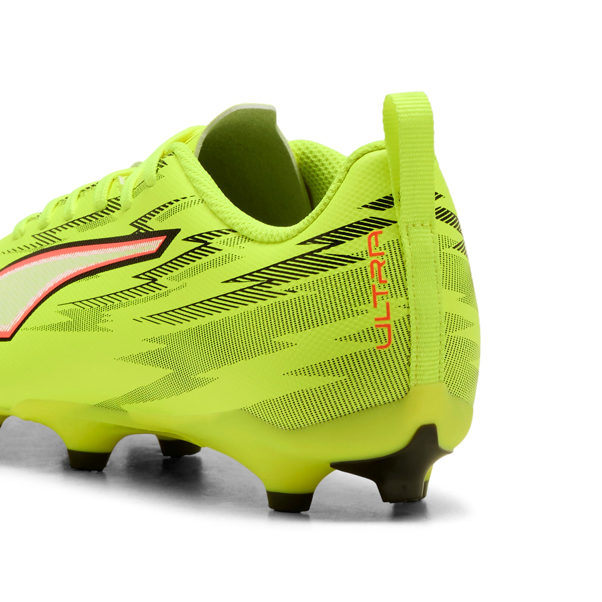 PUMA Chaussure de football »ULTRA 6 PLAY FG/AG JR«  für Rasenplätze