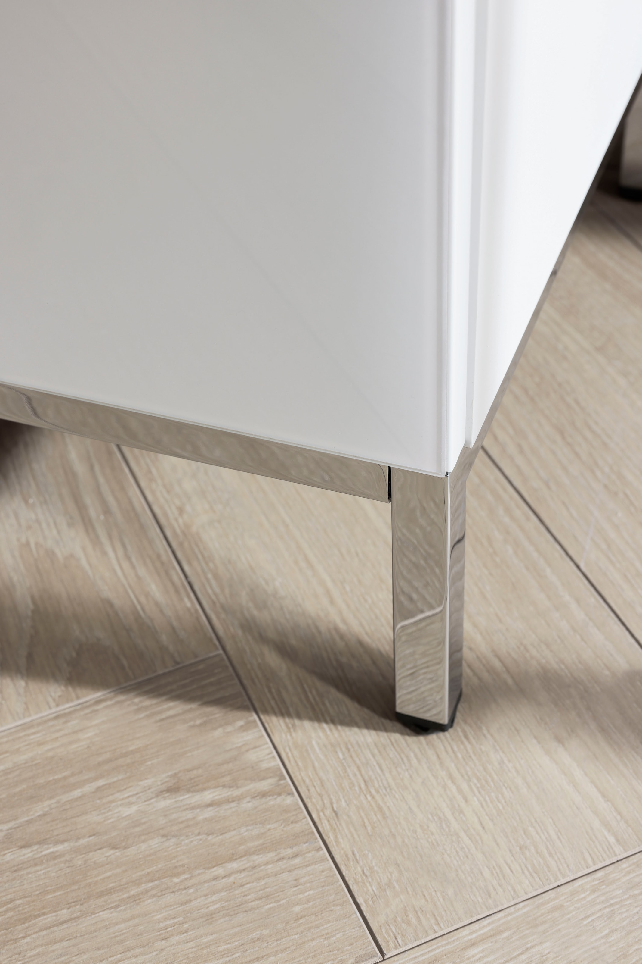 rauch Kombikommode »Kommode Türkommode Sideboard Kombikommode FLIPP mit Glasfront« Breite 200 cm mit 2 Einlegeböden,  3-türig, 3 Schubladen, Soft-Close-Funktion, Oberboden und Front Glas