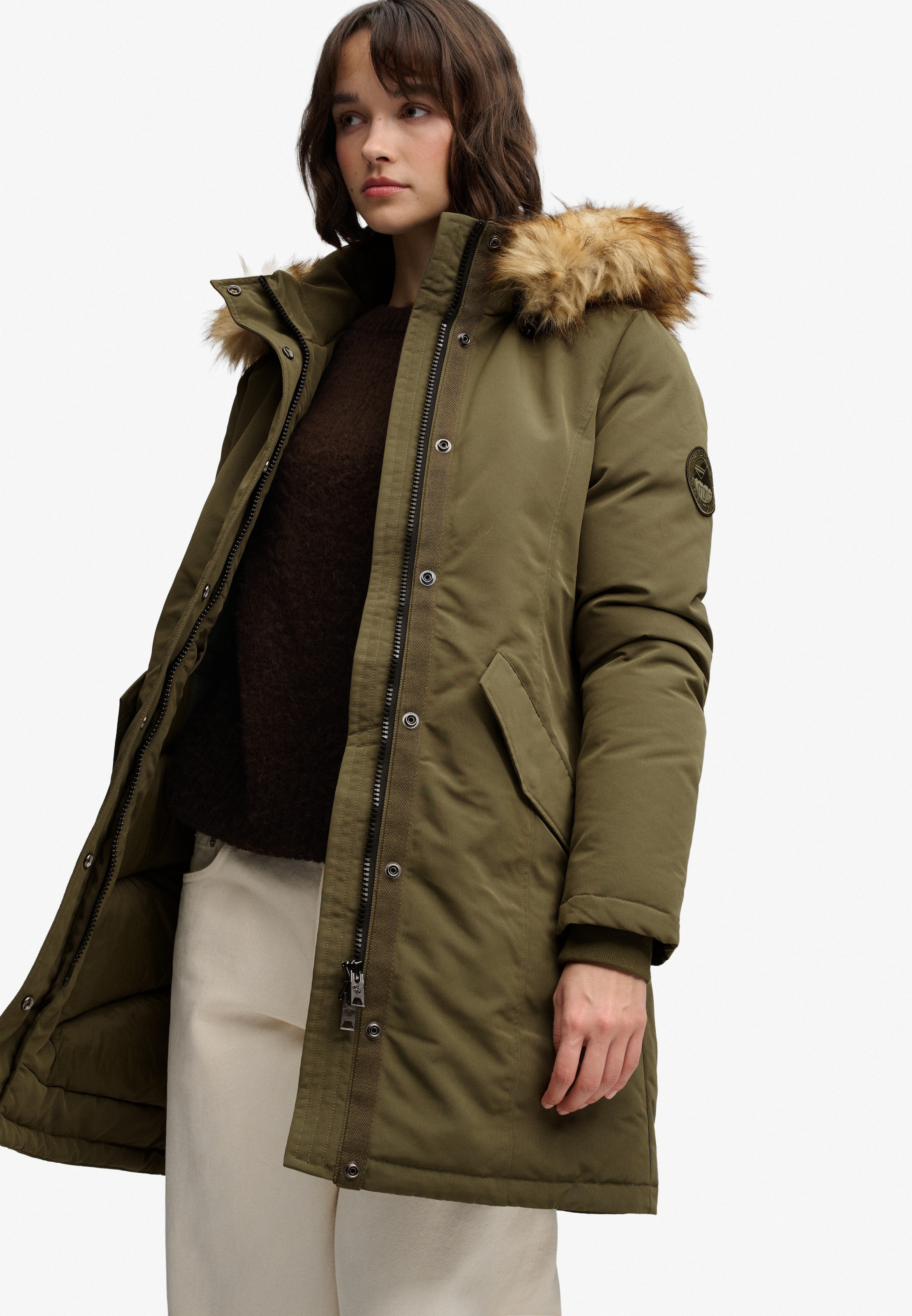 Superdry Parka »HOODED EVEREST PARKA JACKET« avec capuche fibre synthétique, coupe décontractée