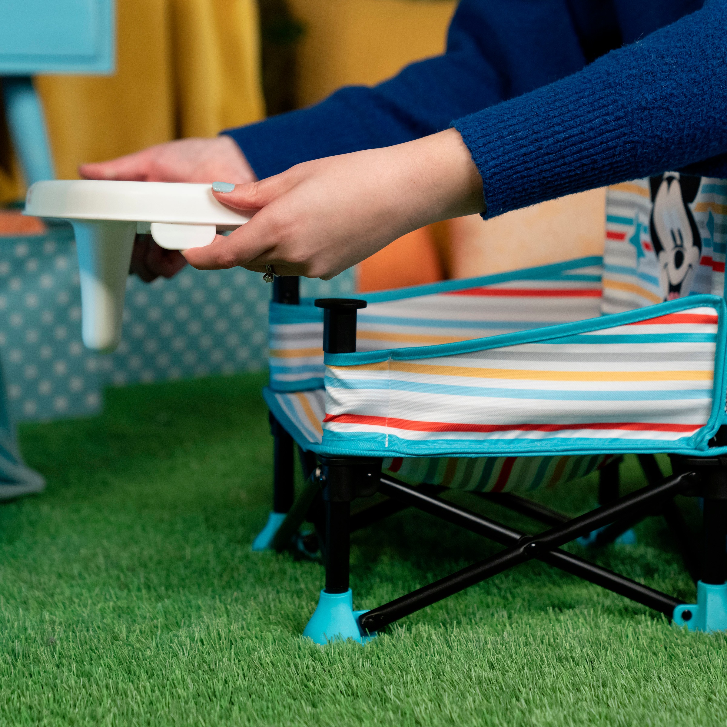 Bright Starts Siège de table »MICKEY MOUSE Pop ‘N Sit™ Portable Booster Seat«