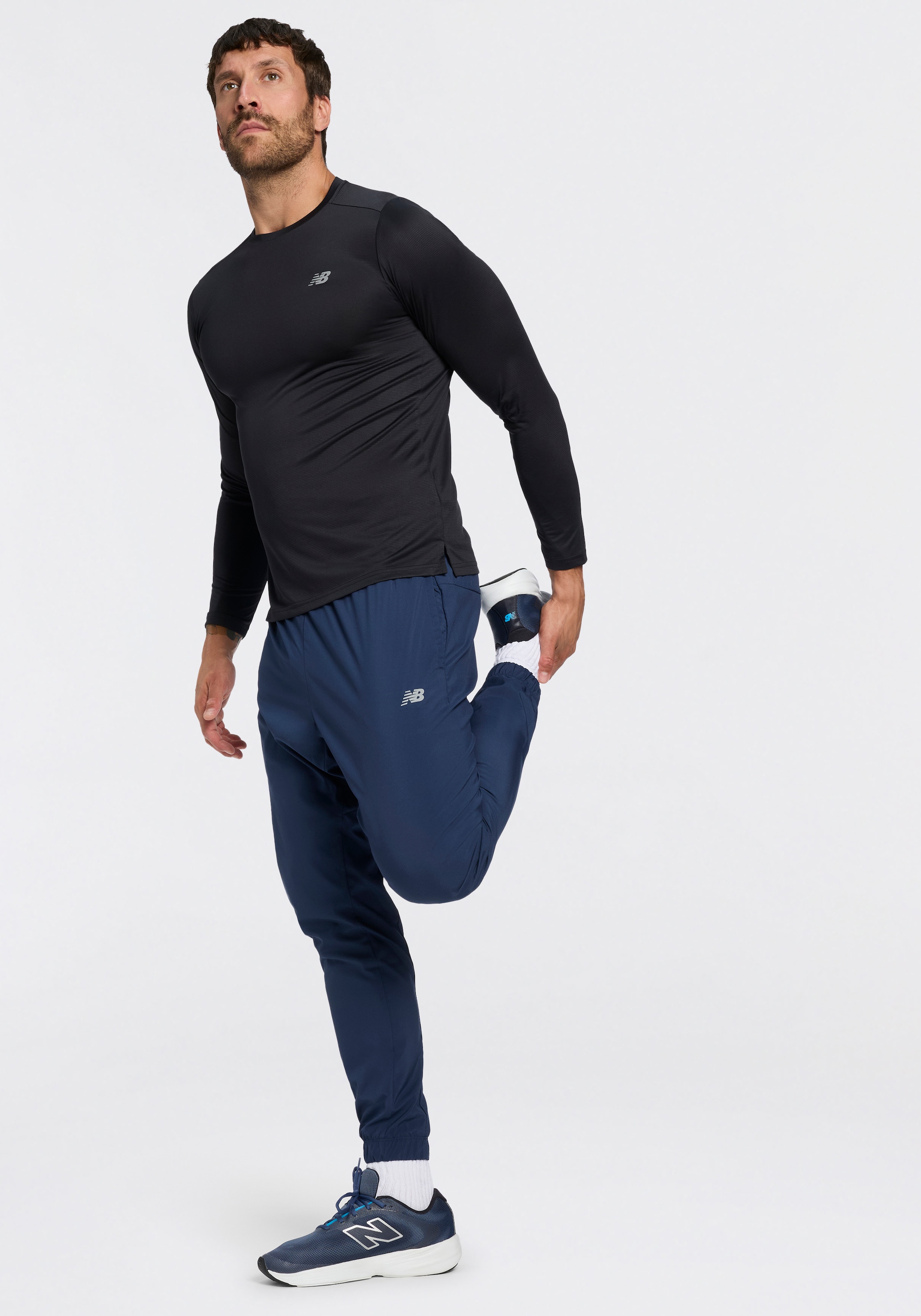 New Balance Laufshirt »Sport Essentials Long Sleeve« Langarm-Schnitt, mit Rundhalsausschnitt, unifarbenes Design