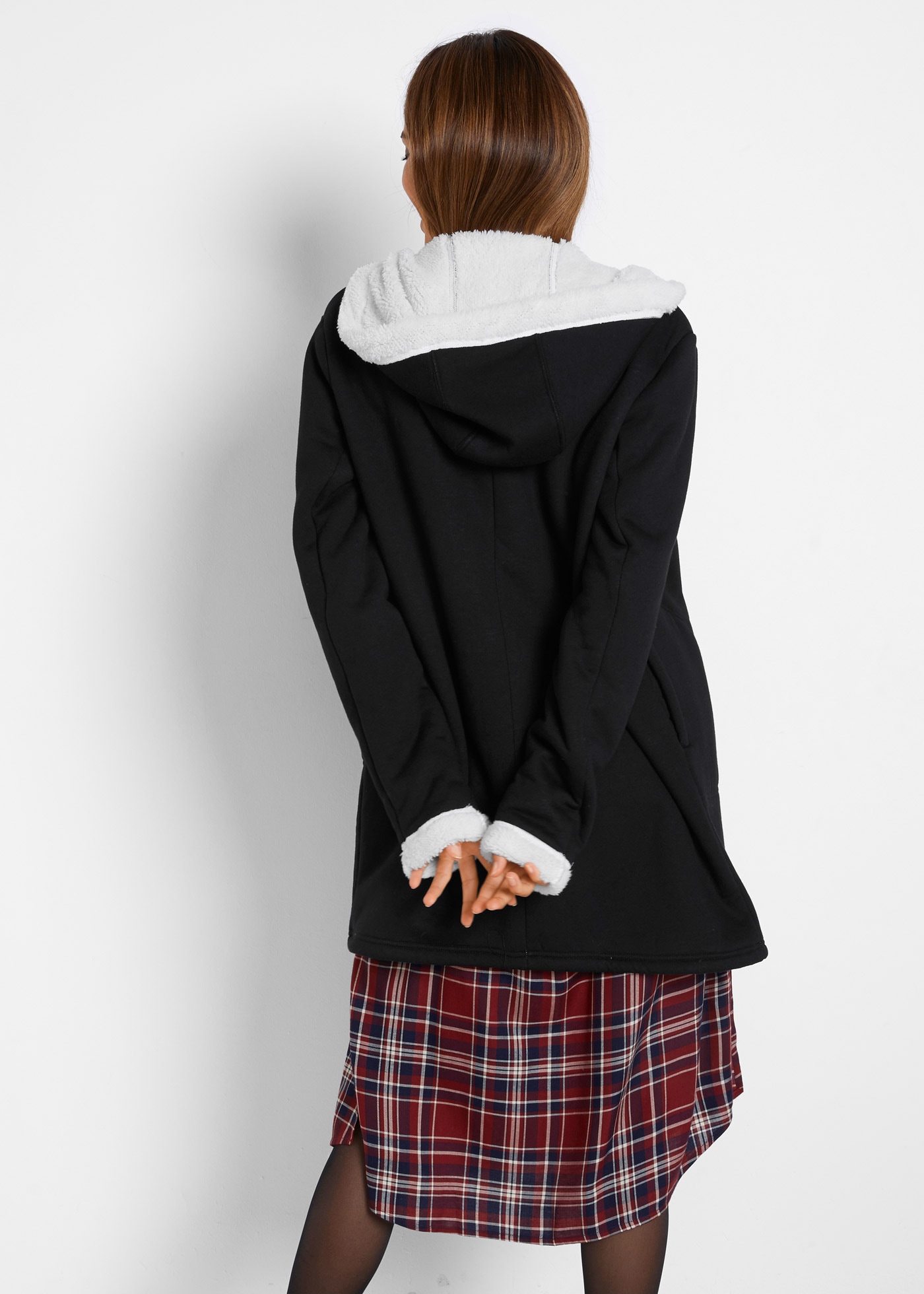 bonprix Sweat à capuche »Kapuzen-Sweatjacke mit Teddyfell« Kapuzen-Sweatjacke mit Teddyfell