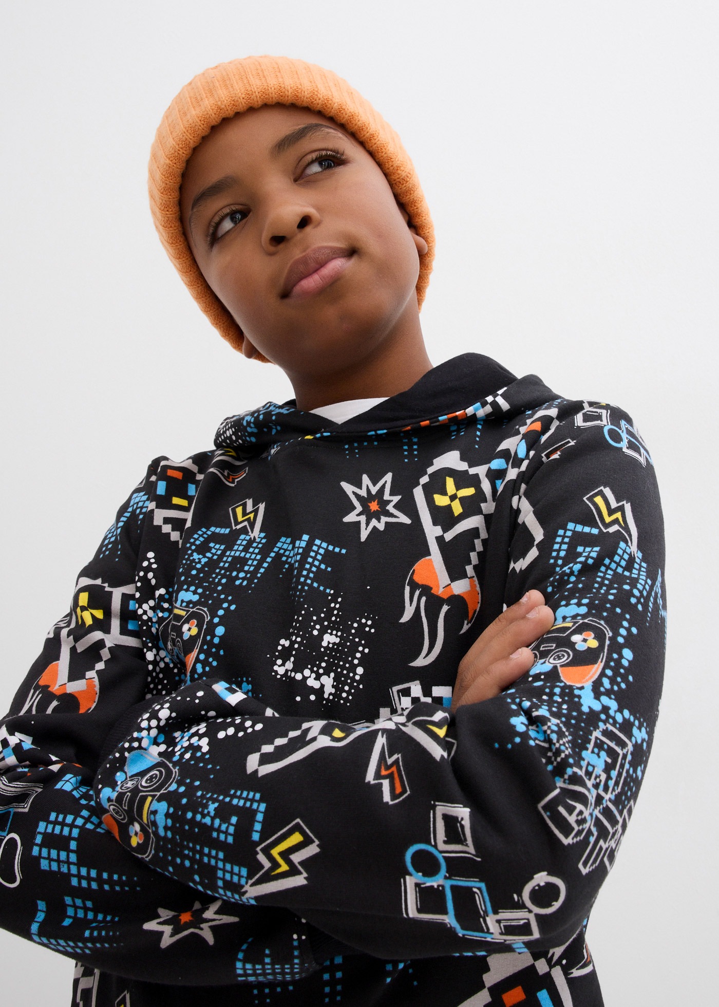 bonprix Hoodie , lässige Passform, hüftbedeckende Länge, aus Baumwolle
