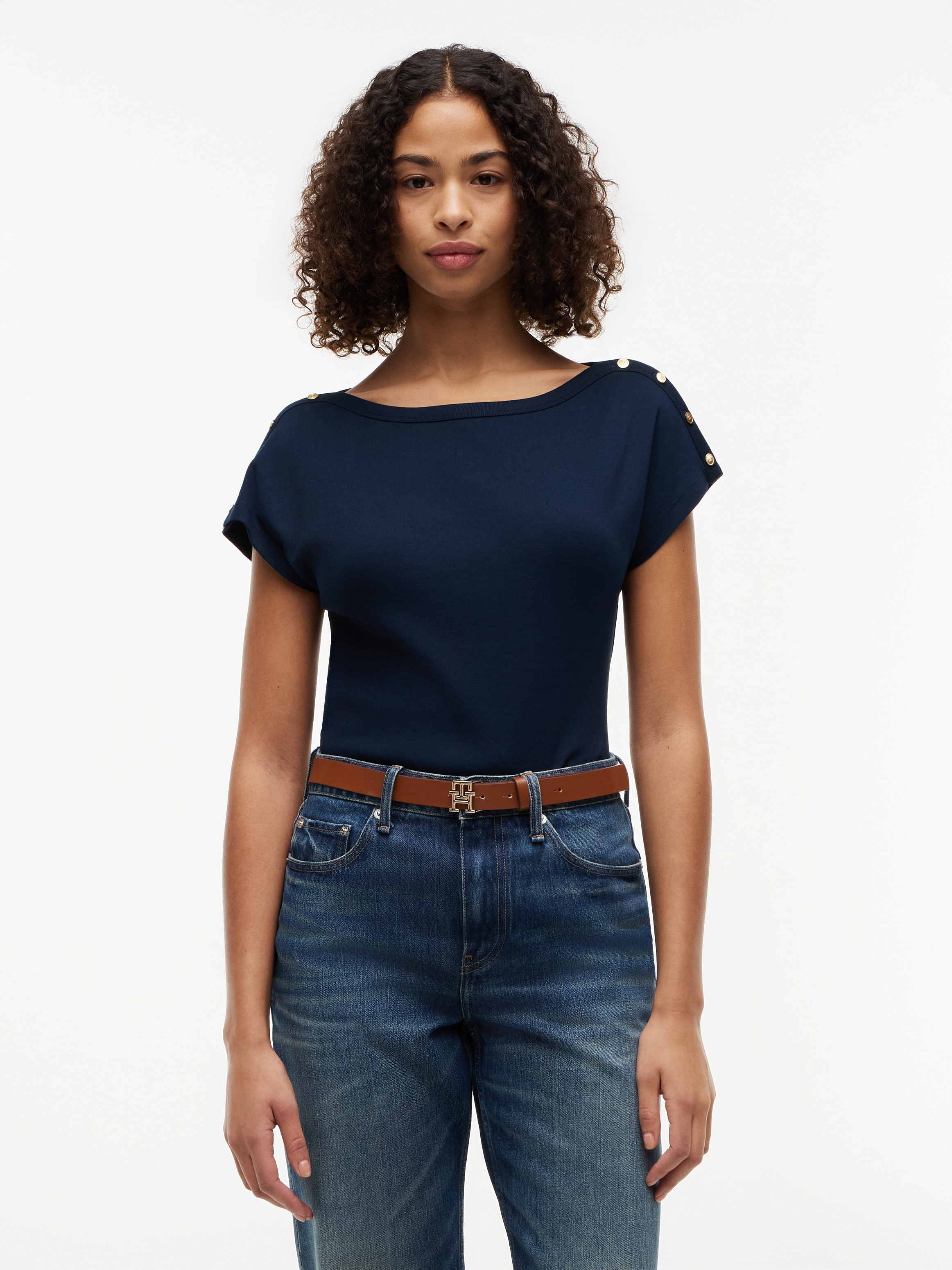 Tommy Hilfiger Kurzarmshirt »GOLD BTN CAP-SLV BOAT-NK TEE« Baumwolle, mit goldfarbenen Knöpfen