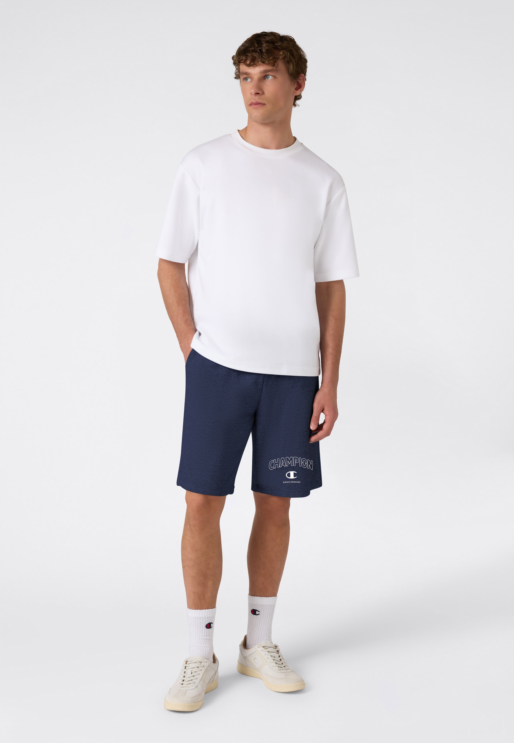 Champion Shorts »Graphic Terry Shorts«  mit Kordelverschluss, sportlicher Stil, bequeme Passform