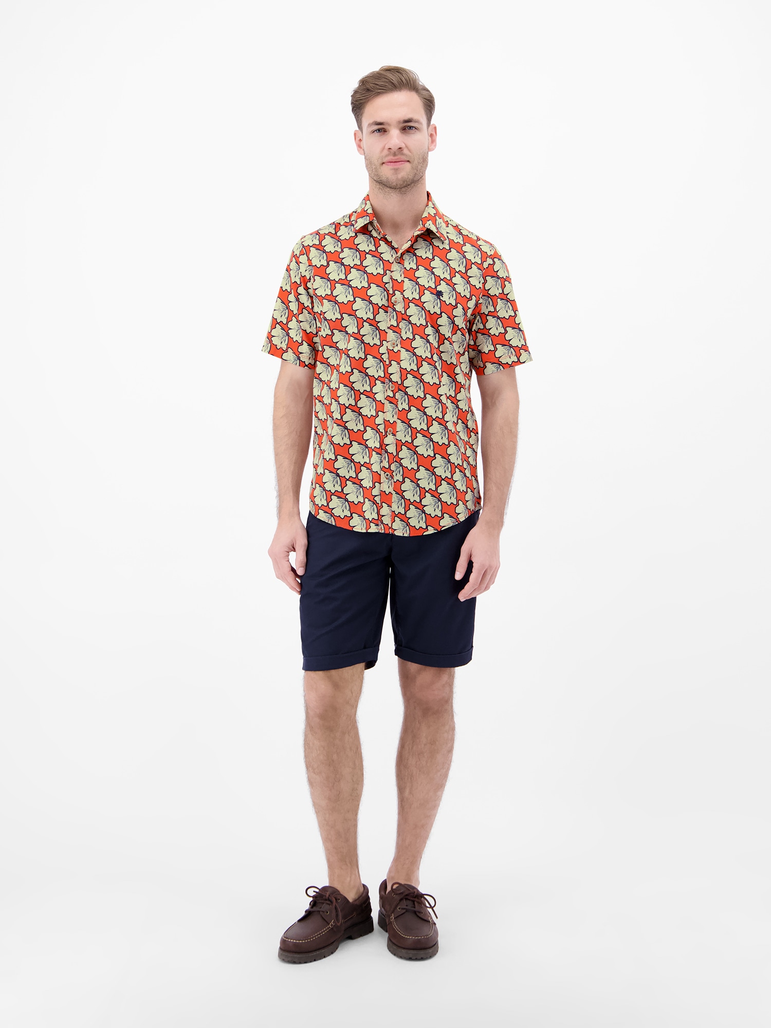 LERROS Chemise à manches courtes »Kurzarmhemd mit floralem All-over-Print«