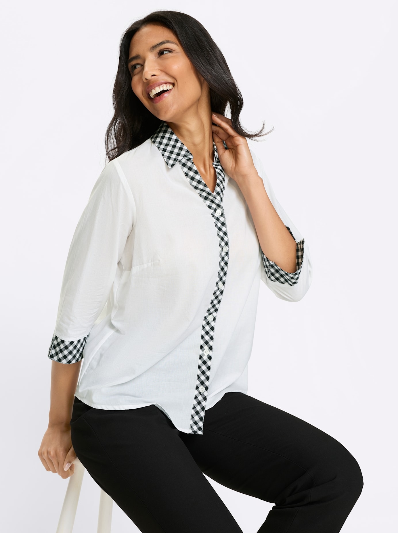 Classic Basics Trachtenbluse