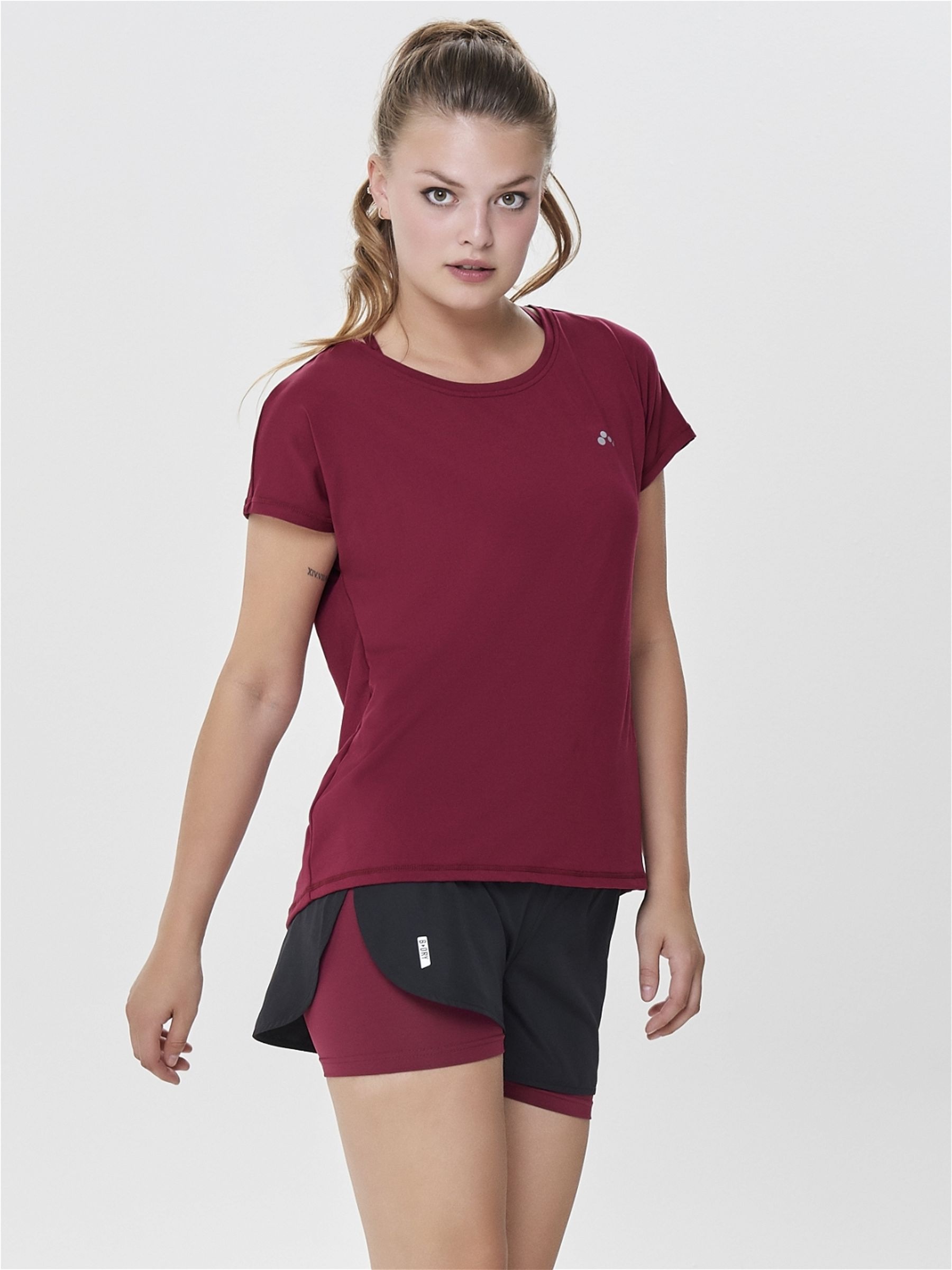 ONLY Play Trainingsshirt »ONPAUBREE SS LOOSE TRAIN TEE - NOOS«