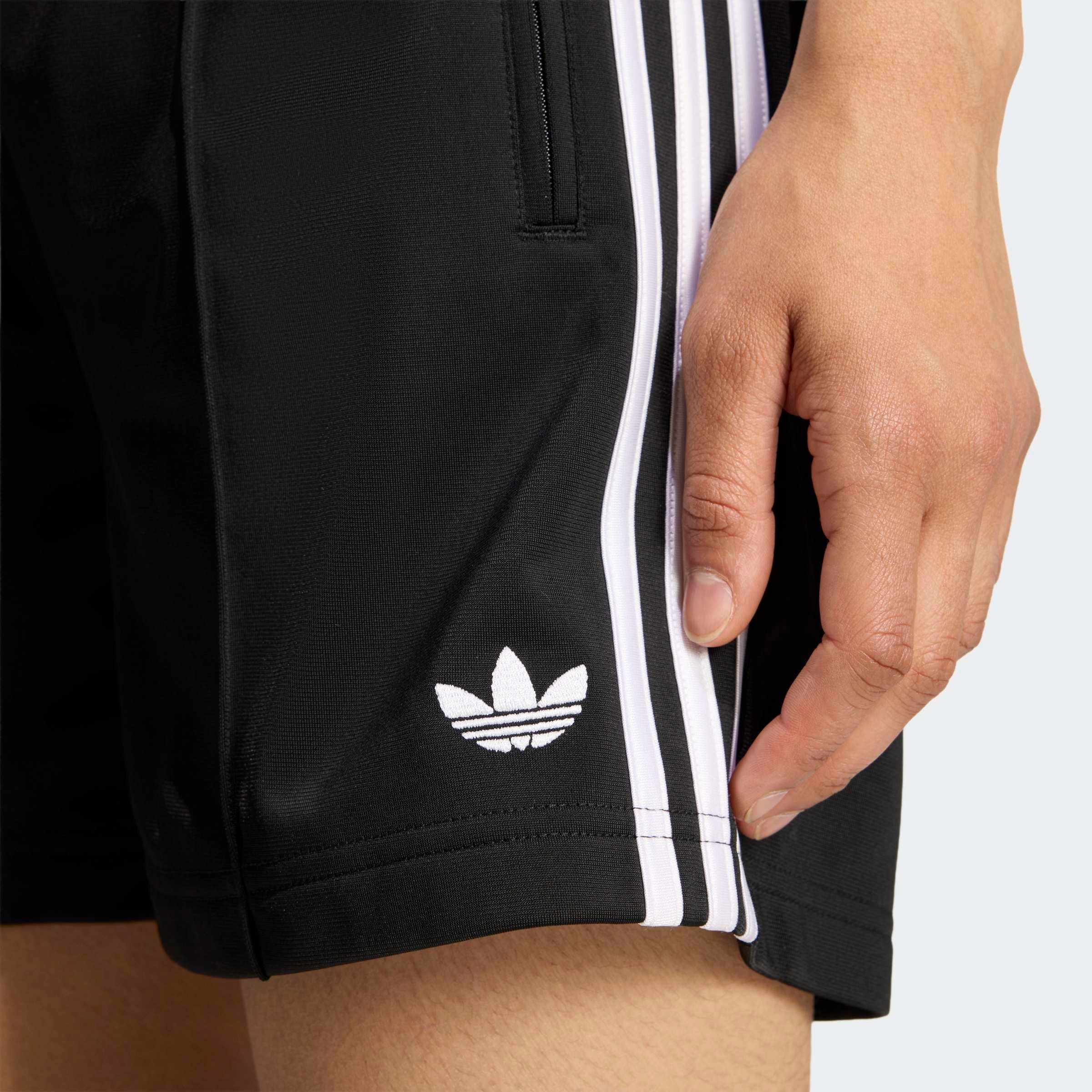 adidas Originals Short »FB«  Short classique FIREBIRD, coupe décontractée