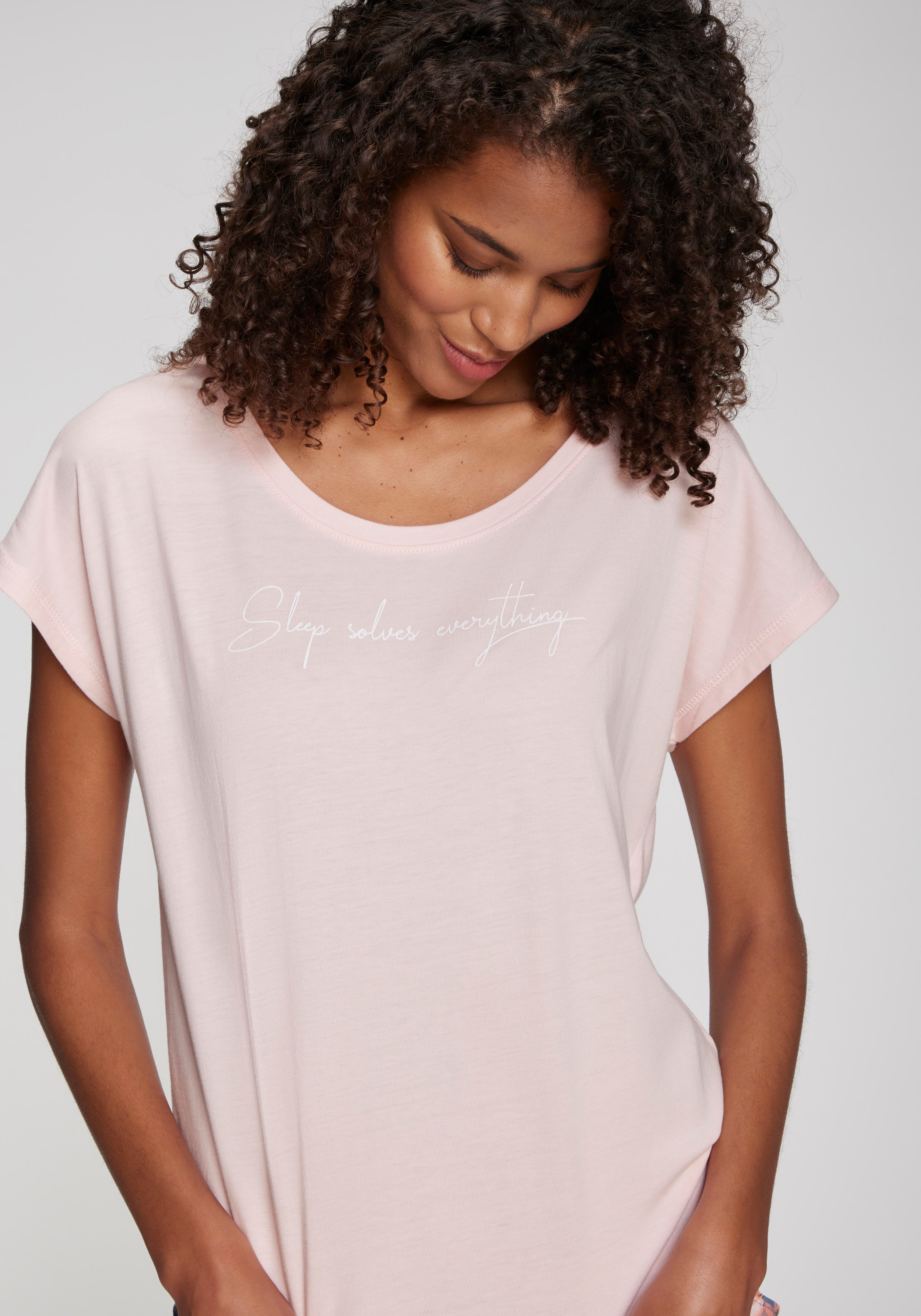 Vivance Dreams Haut de pyjama Mit kleinem Frontprint