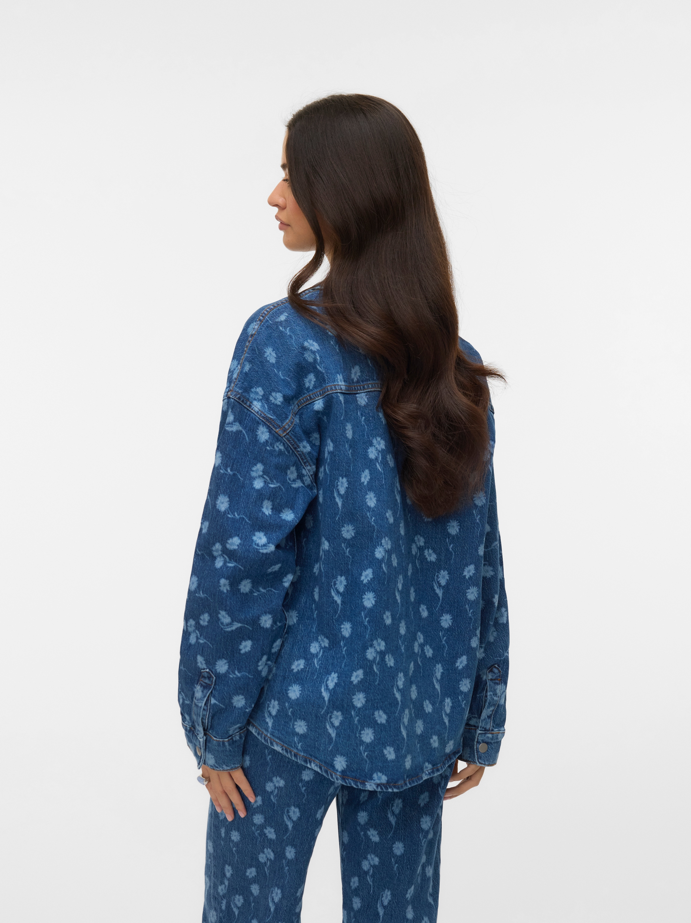 Vero Moda Jeansbluse »VMHAYDEN LS FLOWER DENIM SHIRT RA380« mit Blumenmuster