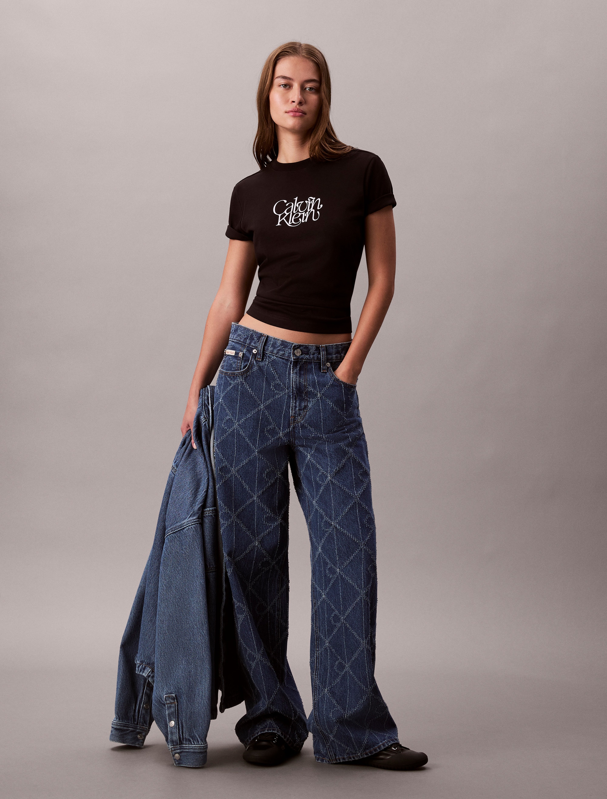 Calvin Klein Jeans T-shirt »SS FITTED SCRIPT CALVIN KLEIN TE« Mit Rundhalsausschnitt, regular fit