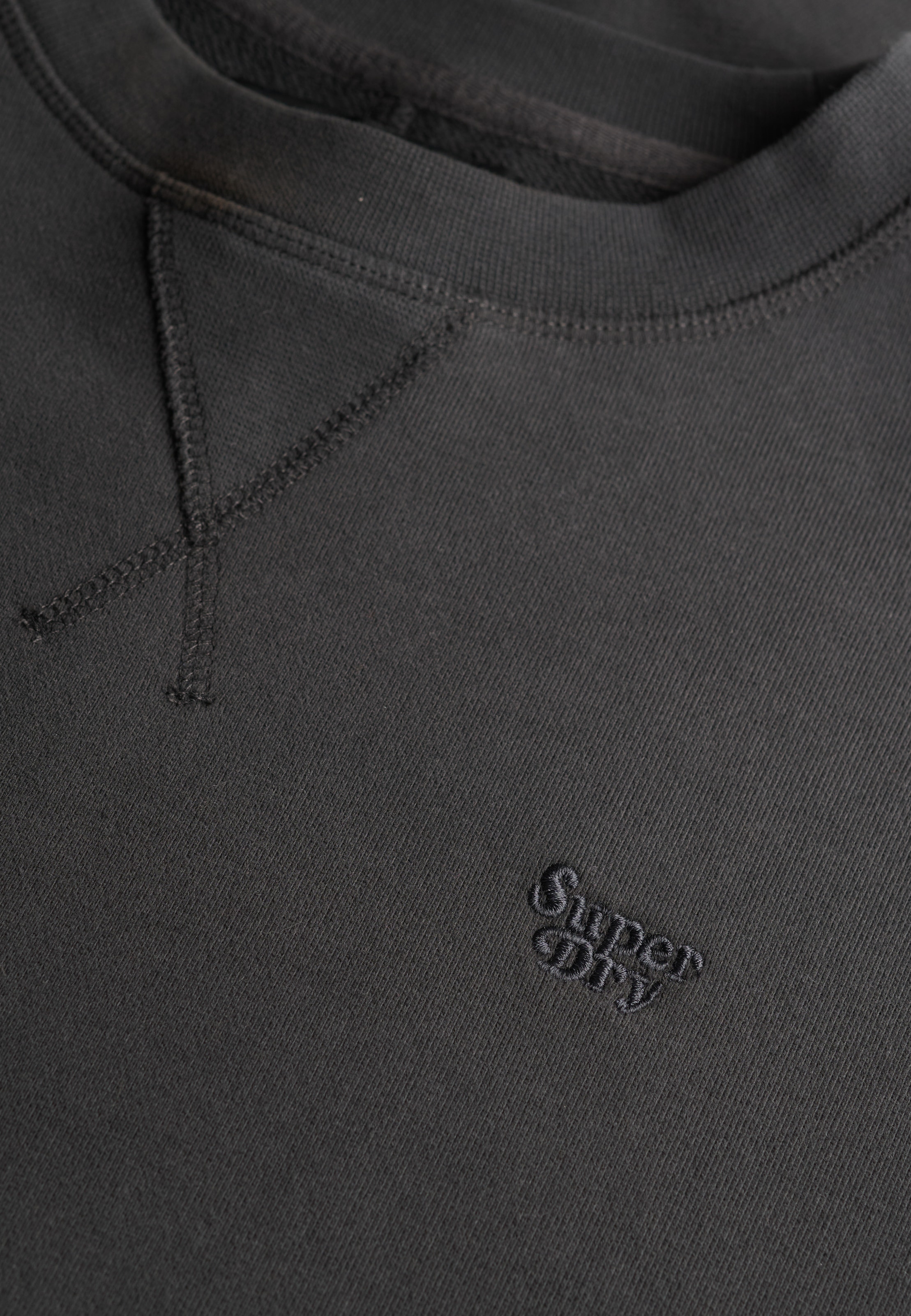 Superdry Sweatshirt »STUDIOS CREW«
