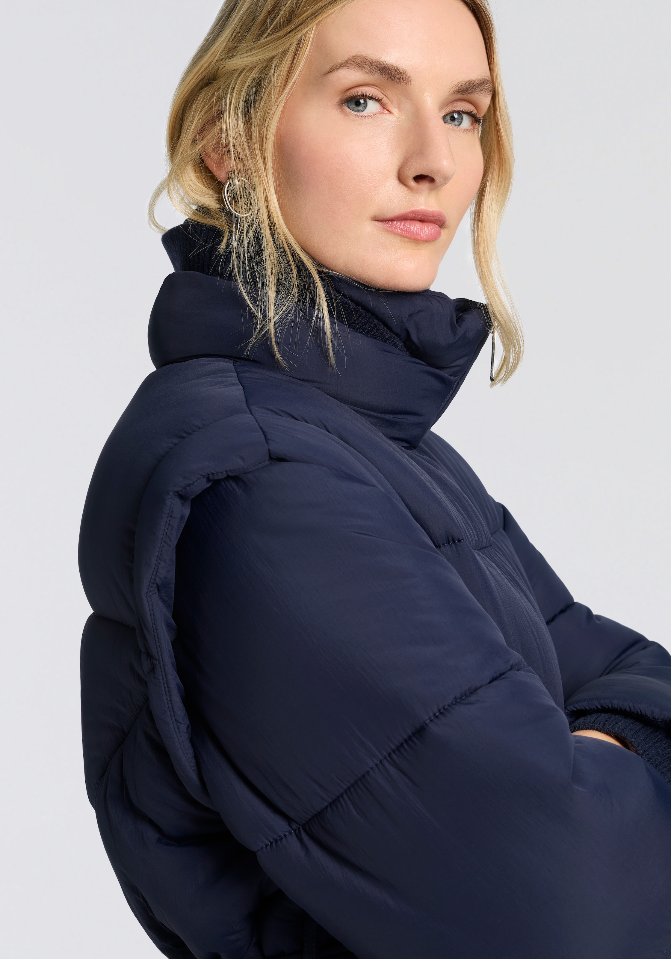 BOSS ORANGE Veste matelassée »Piobella Premium Damenmode« Regular Fit, tailliert, mit Gürtel