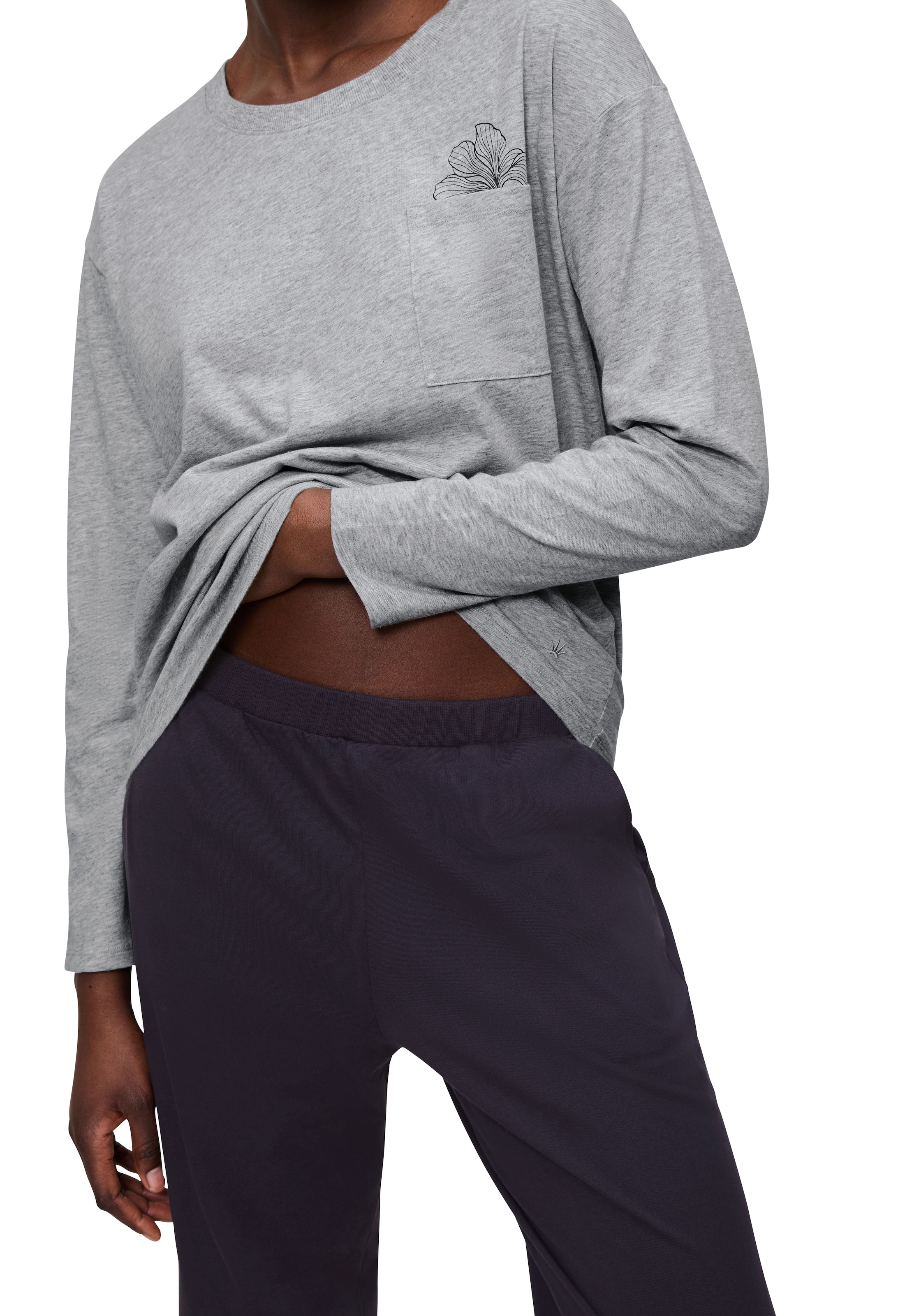 Triumph Schlafanzug Blumenstickerei, Brusttasche, Rundhalsausschnitt, Langarm