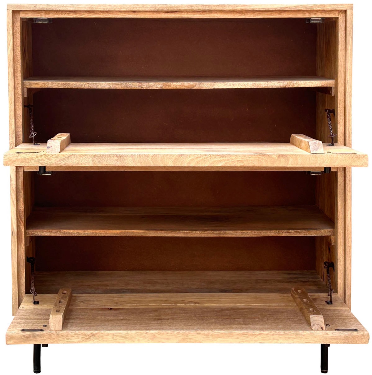 SIT Schuhschrank »Burano aus Mangoholz mit 2 Klappen & dekorativer Lamellenfront« 1 Stk. tlg. Kunstvolle Holzschnitzereien mit schwarzen Metallgriffen als Kontrast