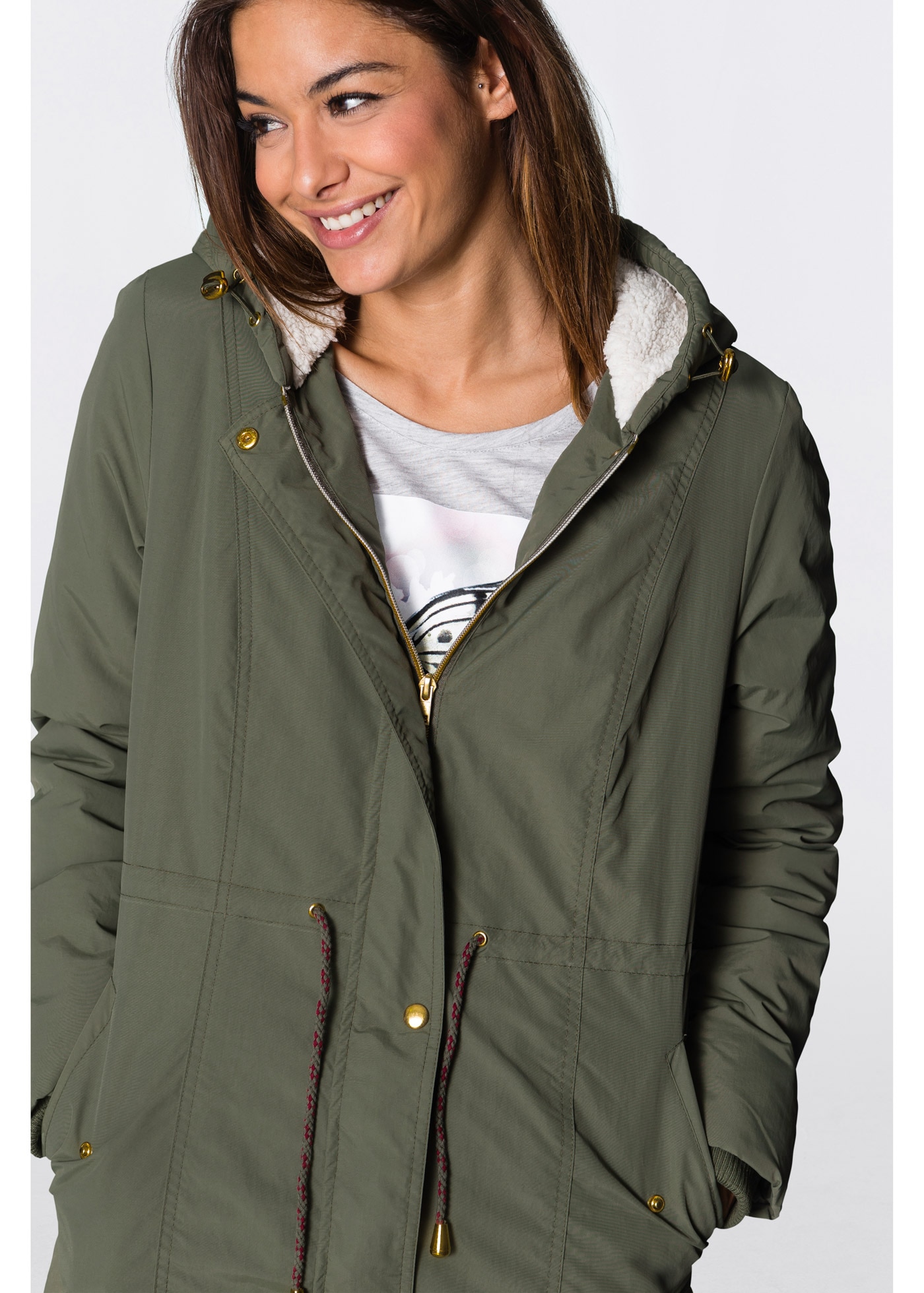bonprix Parka mit Kapuze modischer Stil, mit Teddy-Fleece, mit Kapuze, lockere Passform