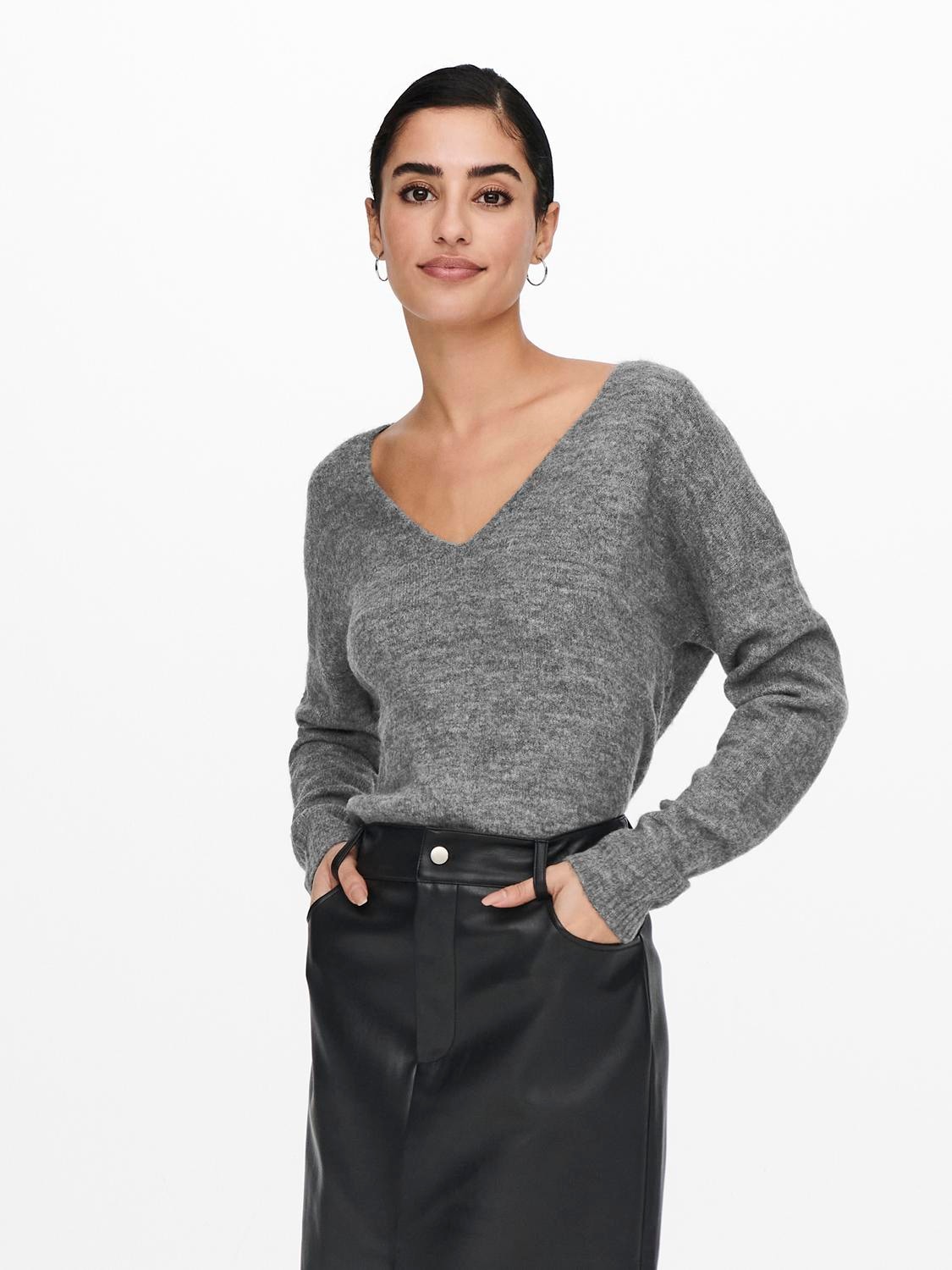 JDY V-Ausschnitt-Pullover »JDYELANORA L/S V-NECK PULLO. KNT NOOS« mit leicht überschnittenen Schultern
