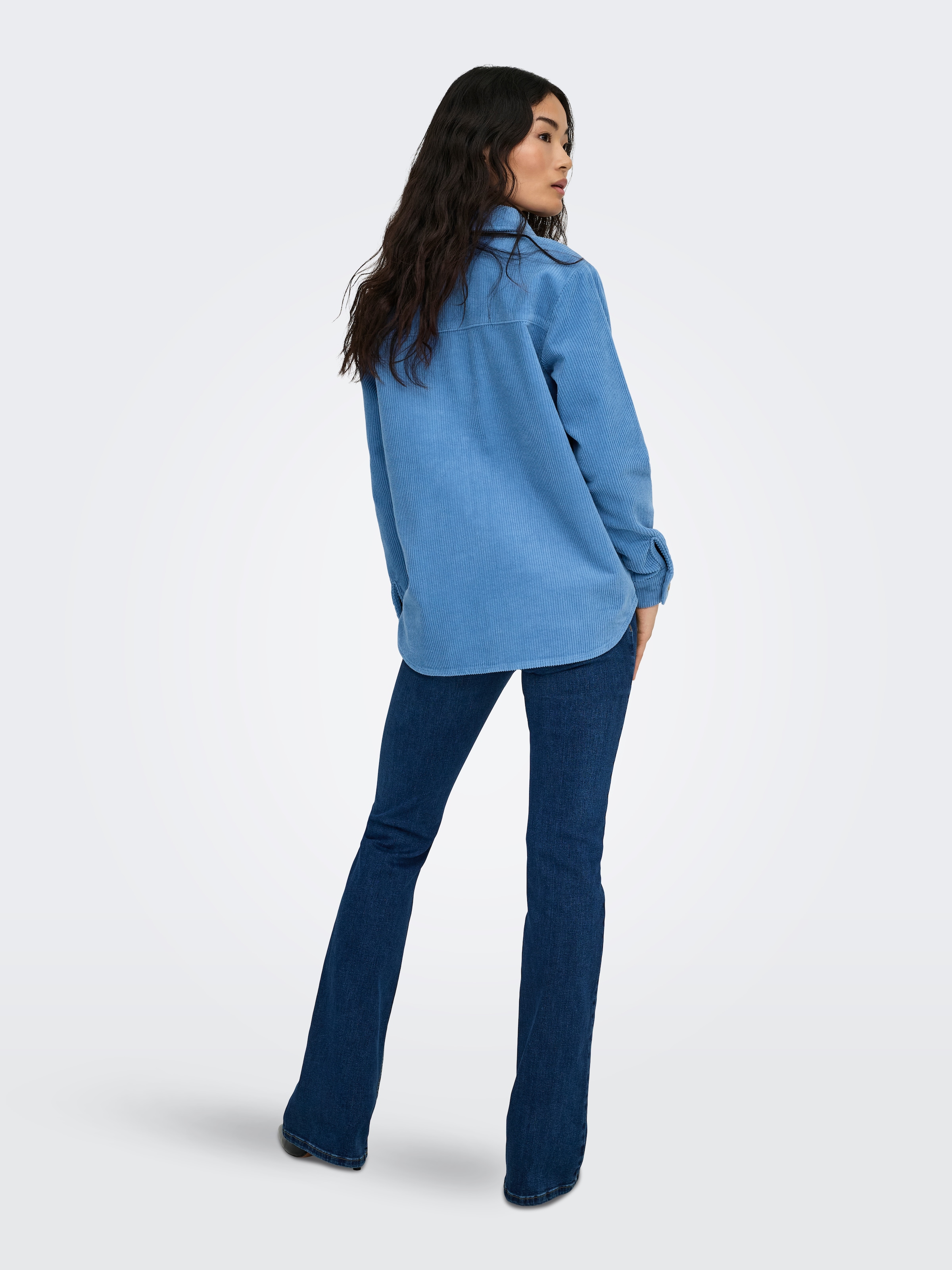 ONLY Veste en velours côtelé »ONLAMAZING L/S CORD SHACKET PNT«