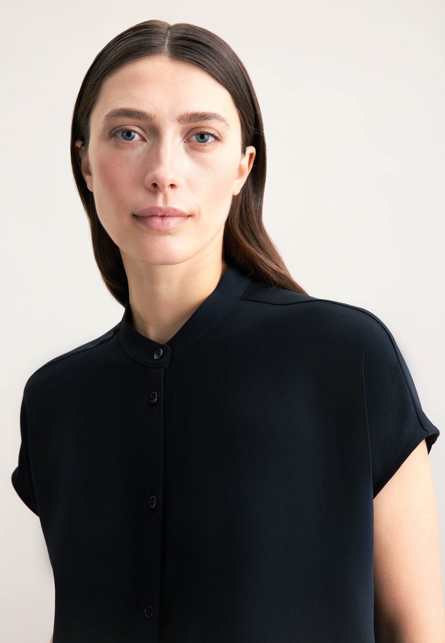 seidensticker Blouse classique »Schwarze Rose« Kurzarm Kragen Uni