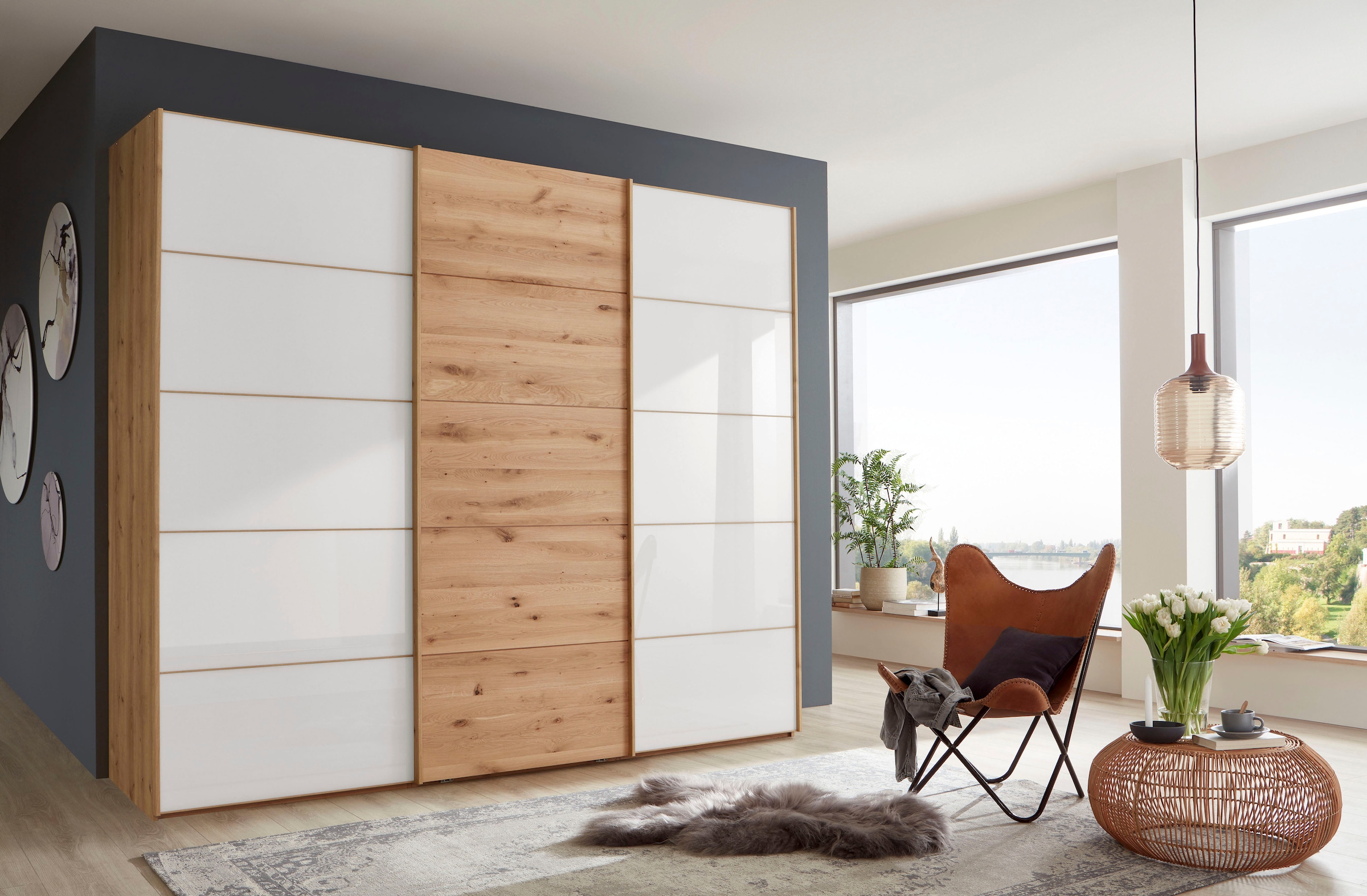 WIEMANN Armoire à portes coulissantes »Cardiff« mit massiven Holztüren und Spiegel