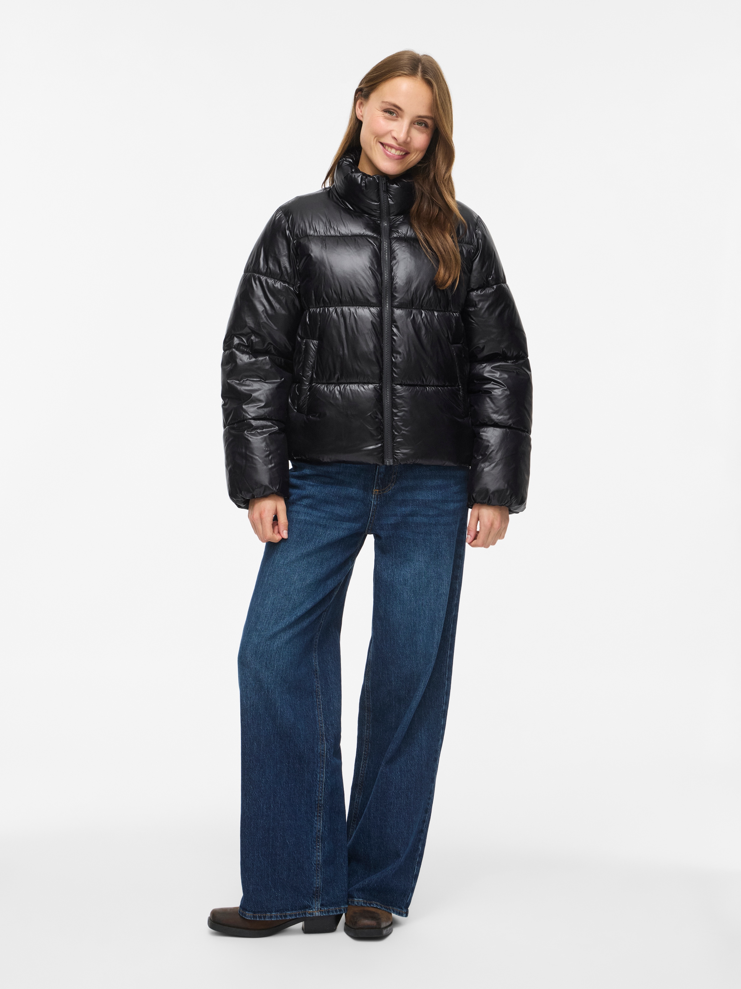 Vila Veste matelassée »VILYCHEE L/S SHORT PUFFER/TB« fibre synthétique, col montant élevé