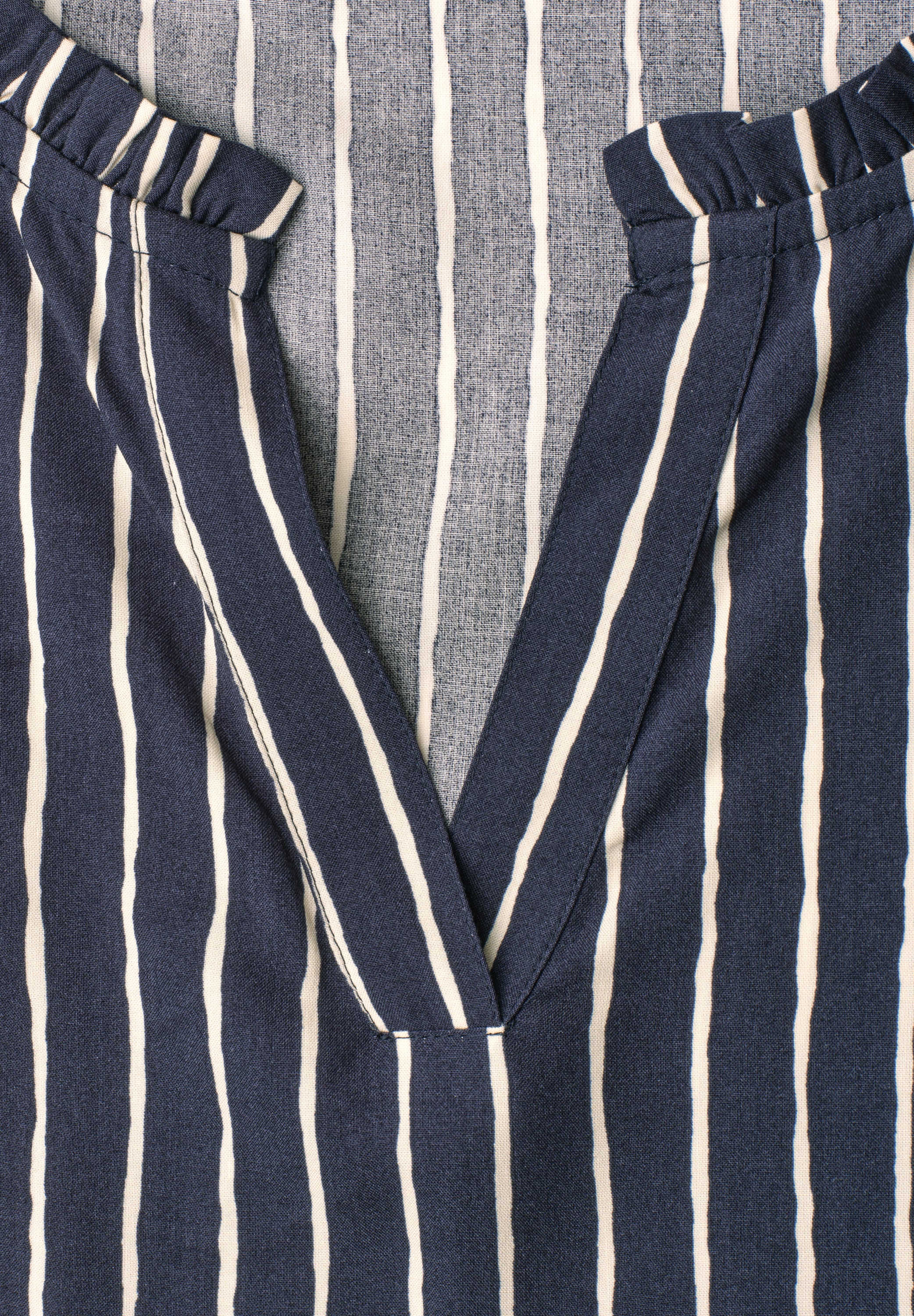 STREET ONE Blouse à manches courtes blouse d'été avec motif graphique et manches à volants