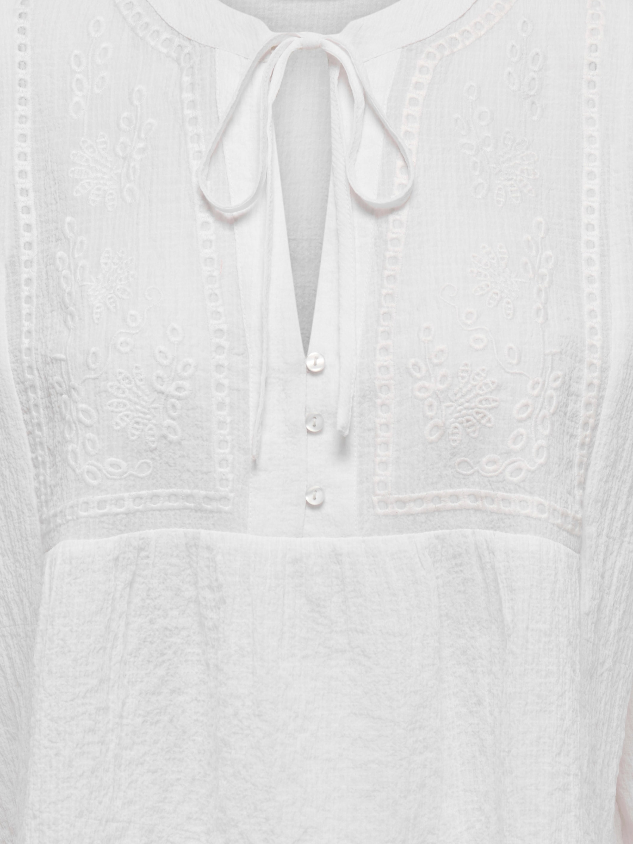 ONLY Blouse à manches longues »ONLVICKY LIFE L/S EMB TOP WVN NOOS«