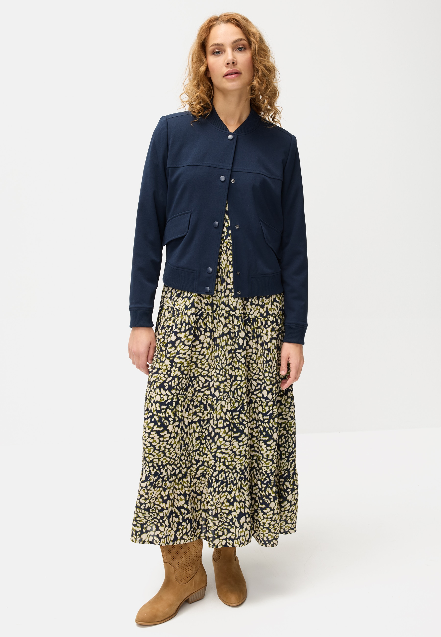 LASCANA Veste bomber »mit Druckknöpfen und Rippstrickbündchen« veste courte légère, veste de mi-saison décontractée, sportive et chic